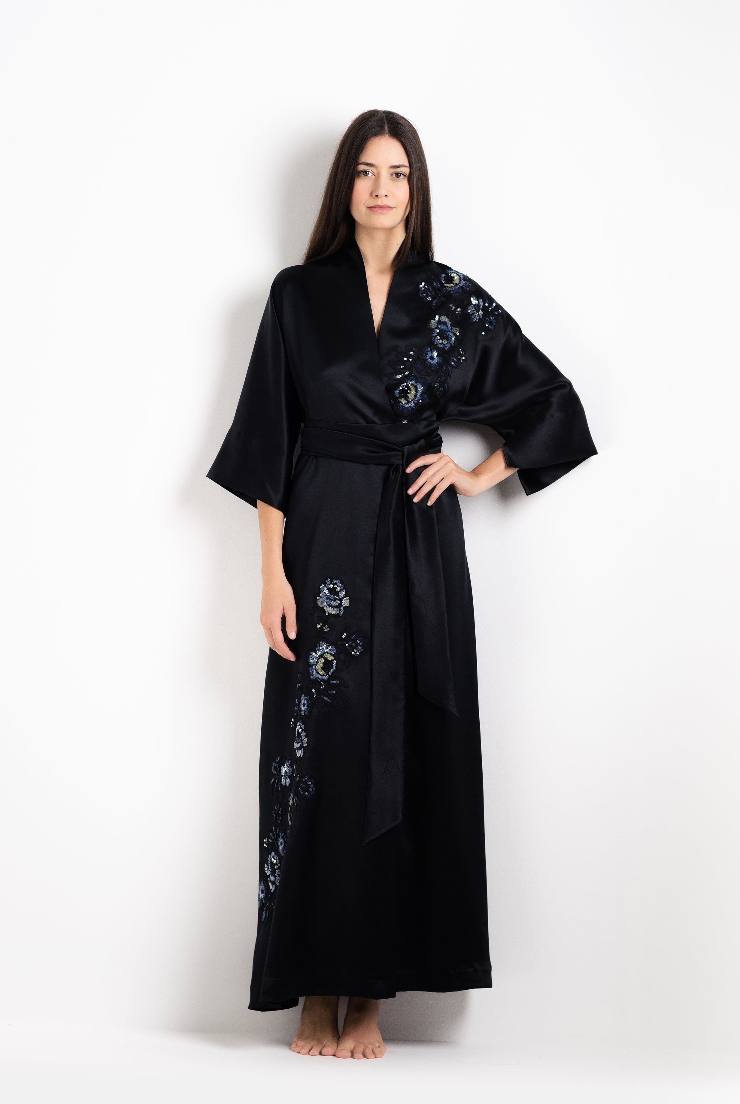 Enjoy the 2026 Cruise collection of lingerie couture from the house Carine Gilson with this Long Kimono Raglan Style in black Silk with Sparkling black lace
