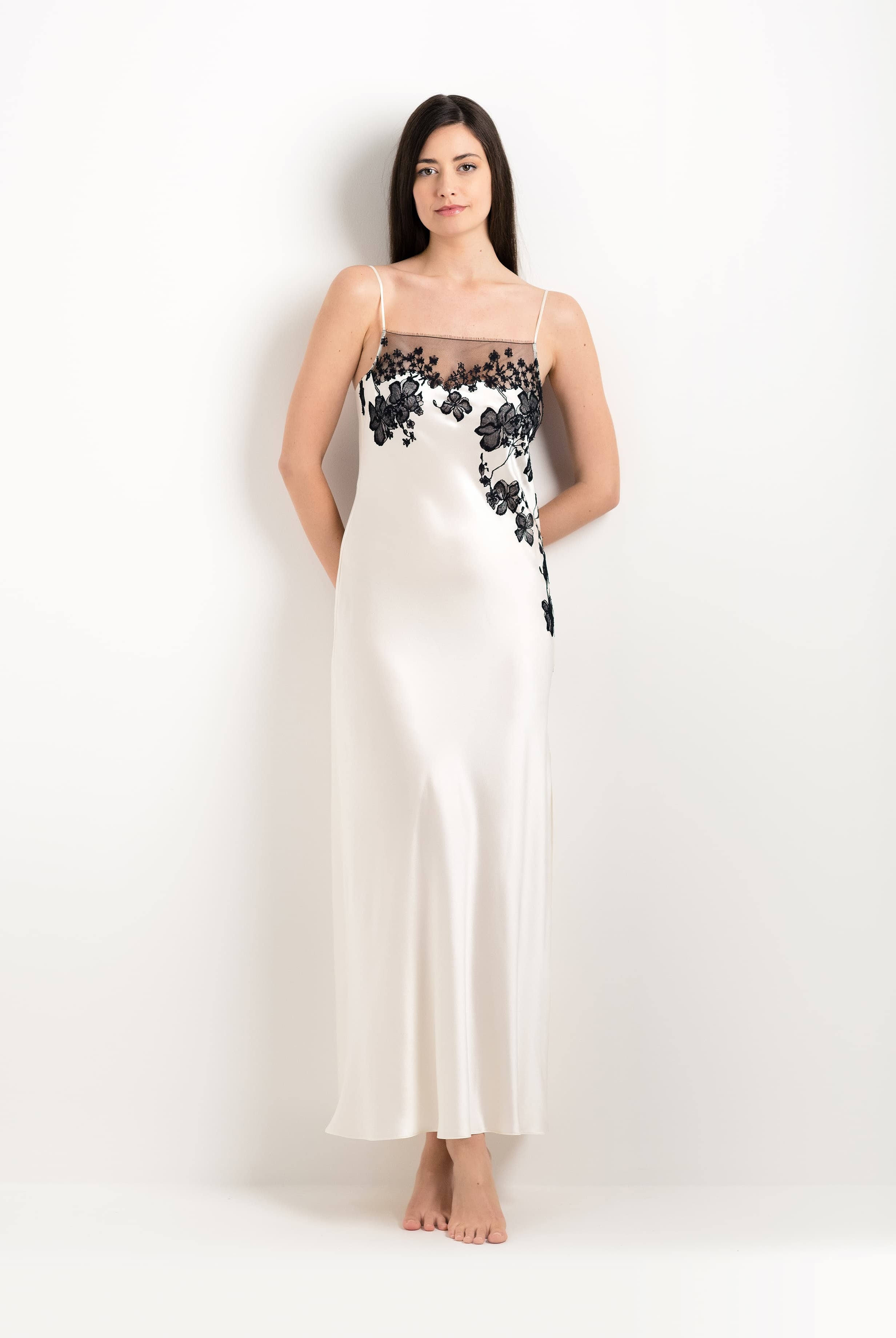 Be seduced by Carine Gilson most beautiful silk lingerie collection with this Long Gown Straight Neckline in Pearl Silk with Black lace