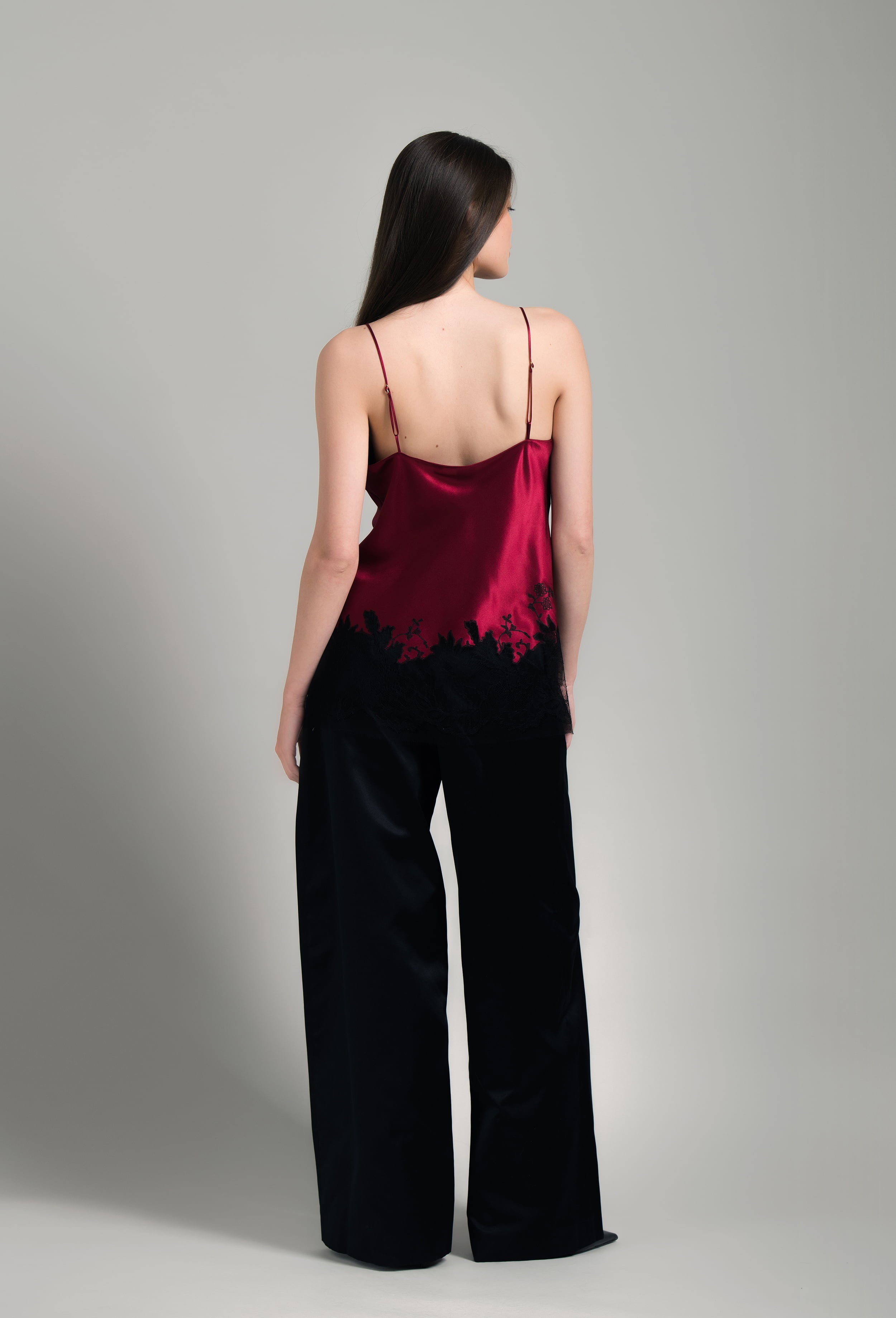 Made of silk and lace, explore the lingerie collection Winter 2026-27 from the house Carine Gilson with this Long top with Scoop Neckline in Rubis red Silk with Black lace