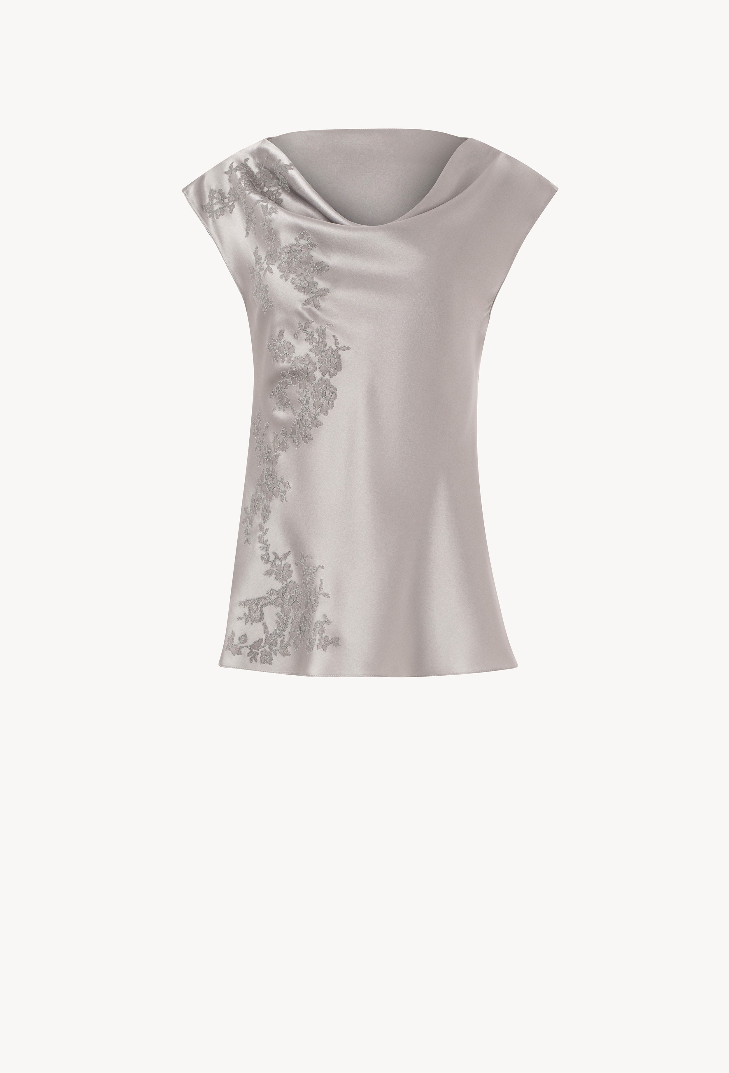 Discover the unique craftmanship of the belgian designer Carine Gilson in her atelier for the Hiver 2026-27 collection with this Top boat neck in LeadGrey Silk with Grey lace
