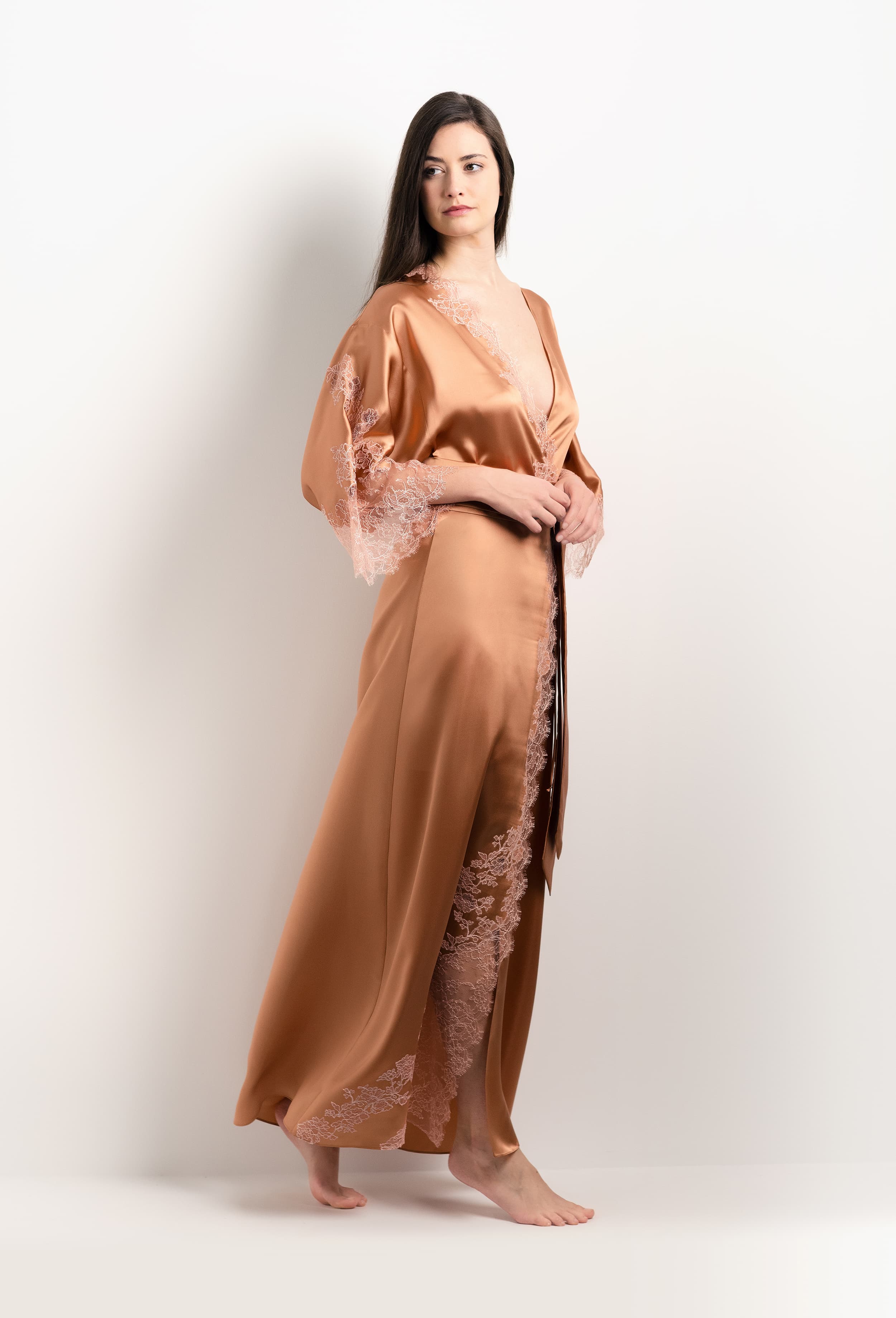 Discover the 2025 Summer collection of lingerie couture from the house Carine Gilson with this Long Kimono Classic Sleeves in Sahara tan Silk  with light rose lace