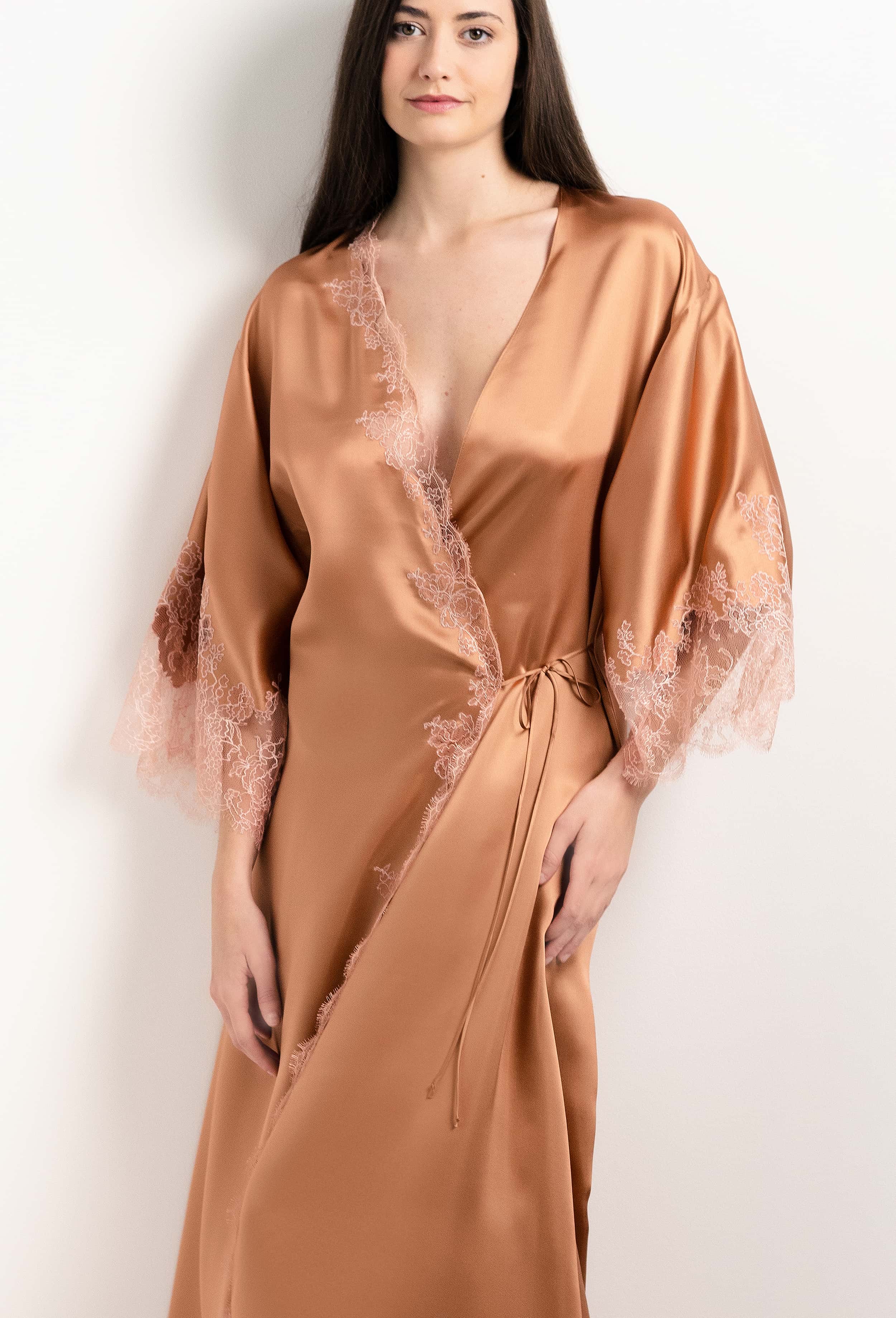 Discover the 2025 Summer collection of lingerie couture from the house Carine Gilson with this Long Kimono Classic Sleeves in Sahara tan Silk  with light rose lace