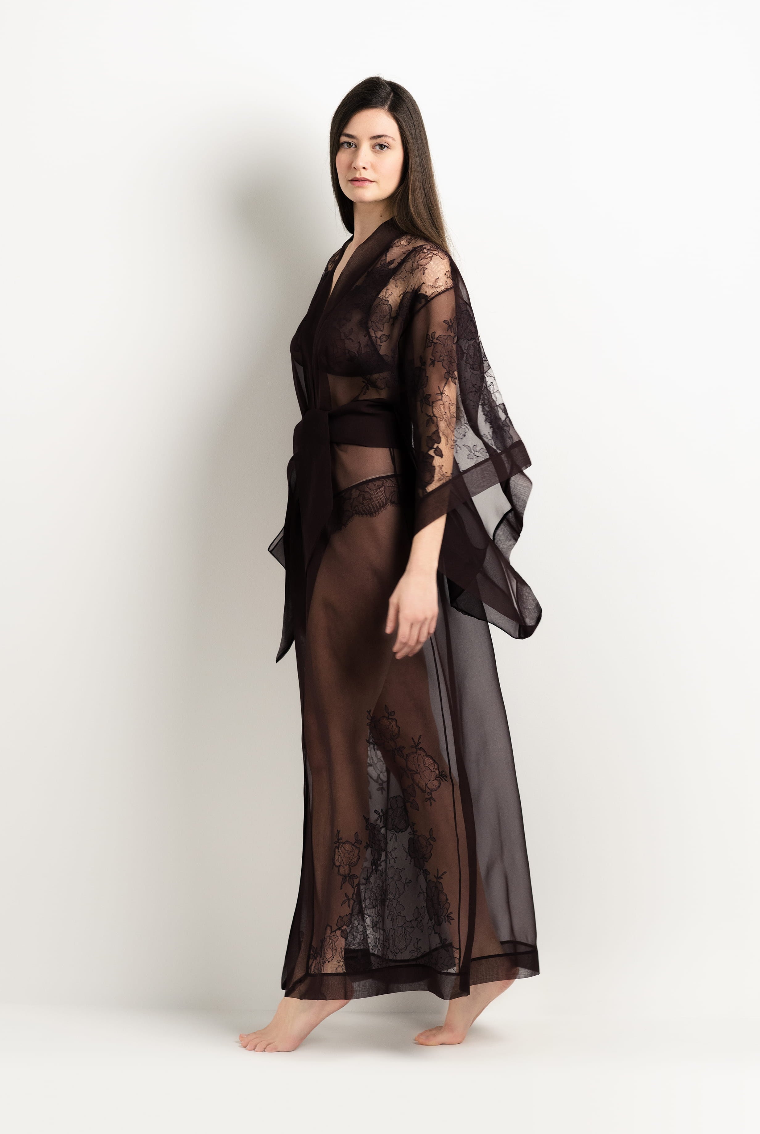 Discover the 2025 Winter collection of lingerie couture from the house Carine Gilson with this Long Kimono Butterfly Sleeves in Ebony Silk with Ebony lace
