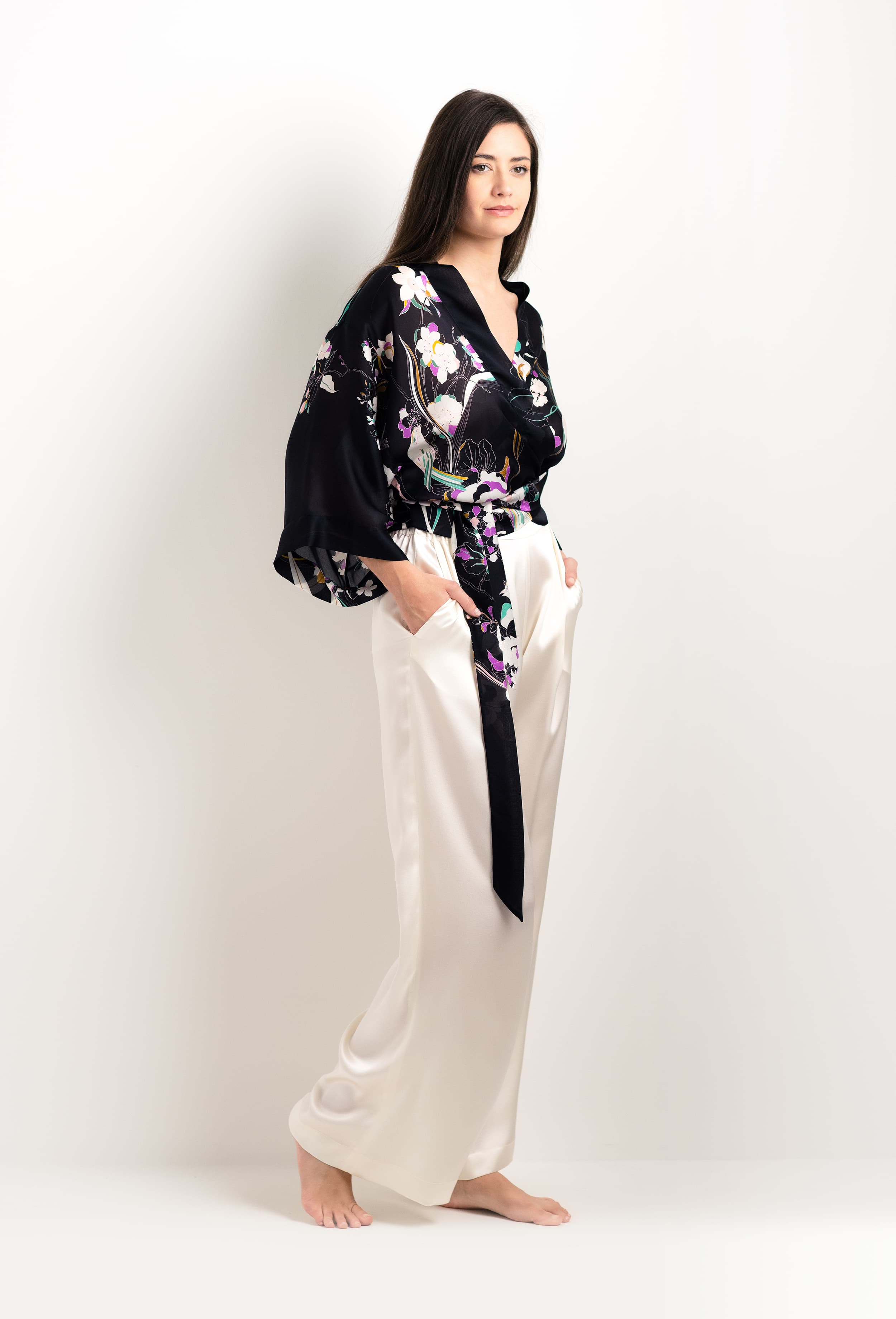 The 2025 cruise collection from the house Carine Gilson - The most beautiful couture lingerie to be discovered with this Kimono Style Cachecoeur Shirt in Shadow of paradise Black Silk