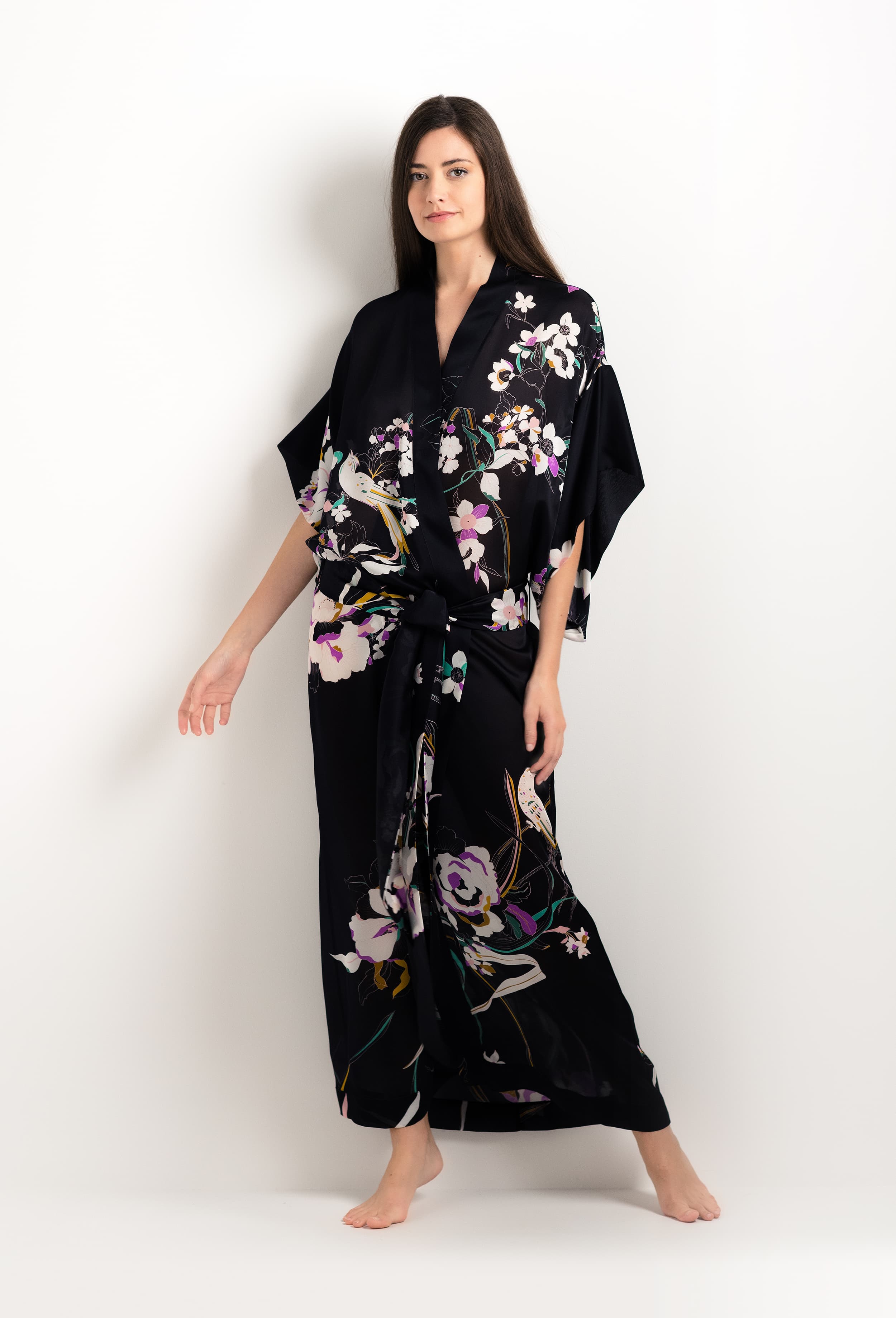 Made of silk and lace, explore the lingerie collection 2025 cruise from the house Carine Gilson with this Long Kimono Short Sleeves in Shadow of paradise Black Silk