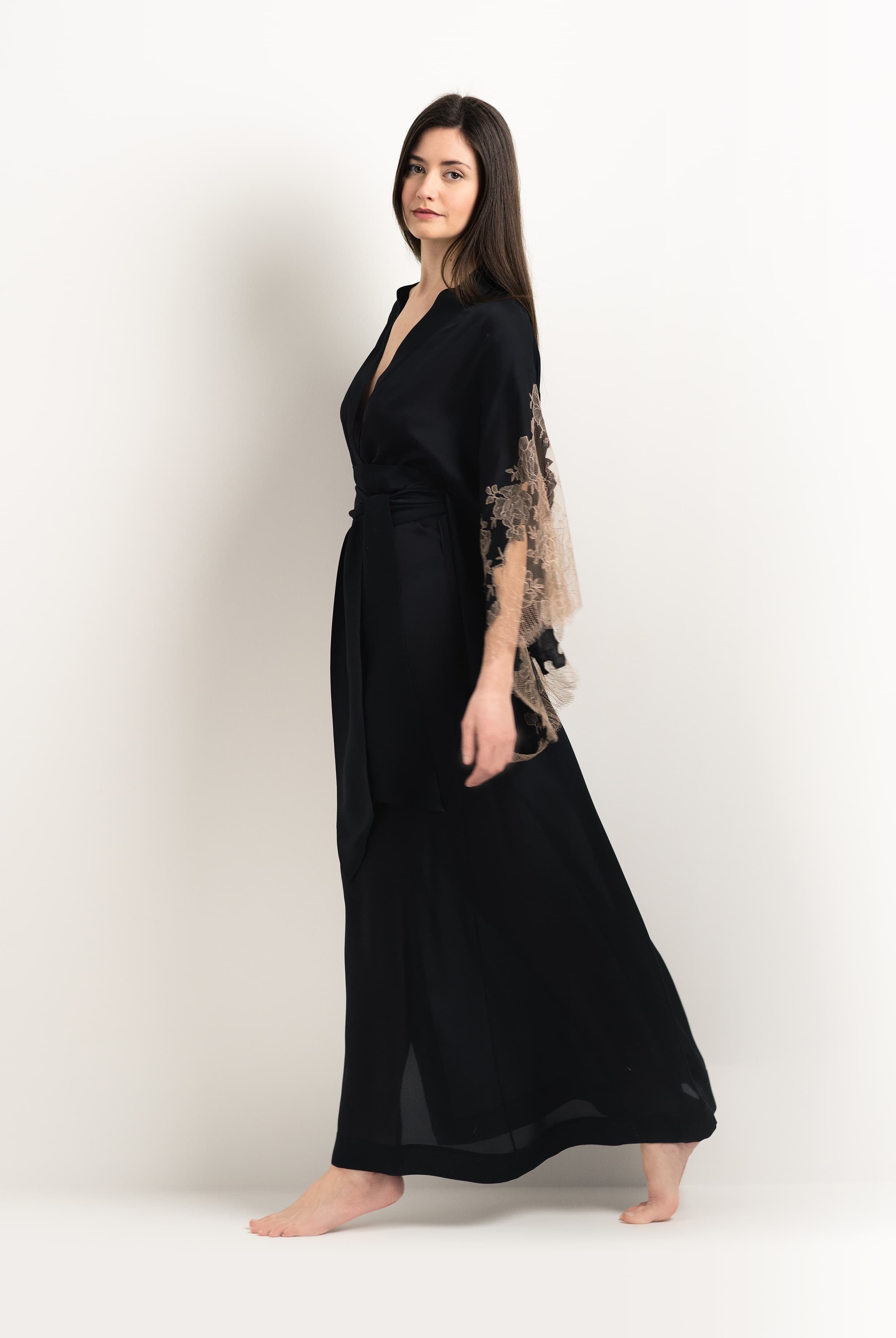 Be seduced by Carine Gilson most beautiful silk lingerie collection with this Long Kimono Butterfly Sleeves in Black Silk with Vison lace