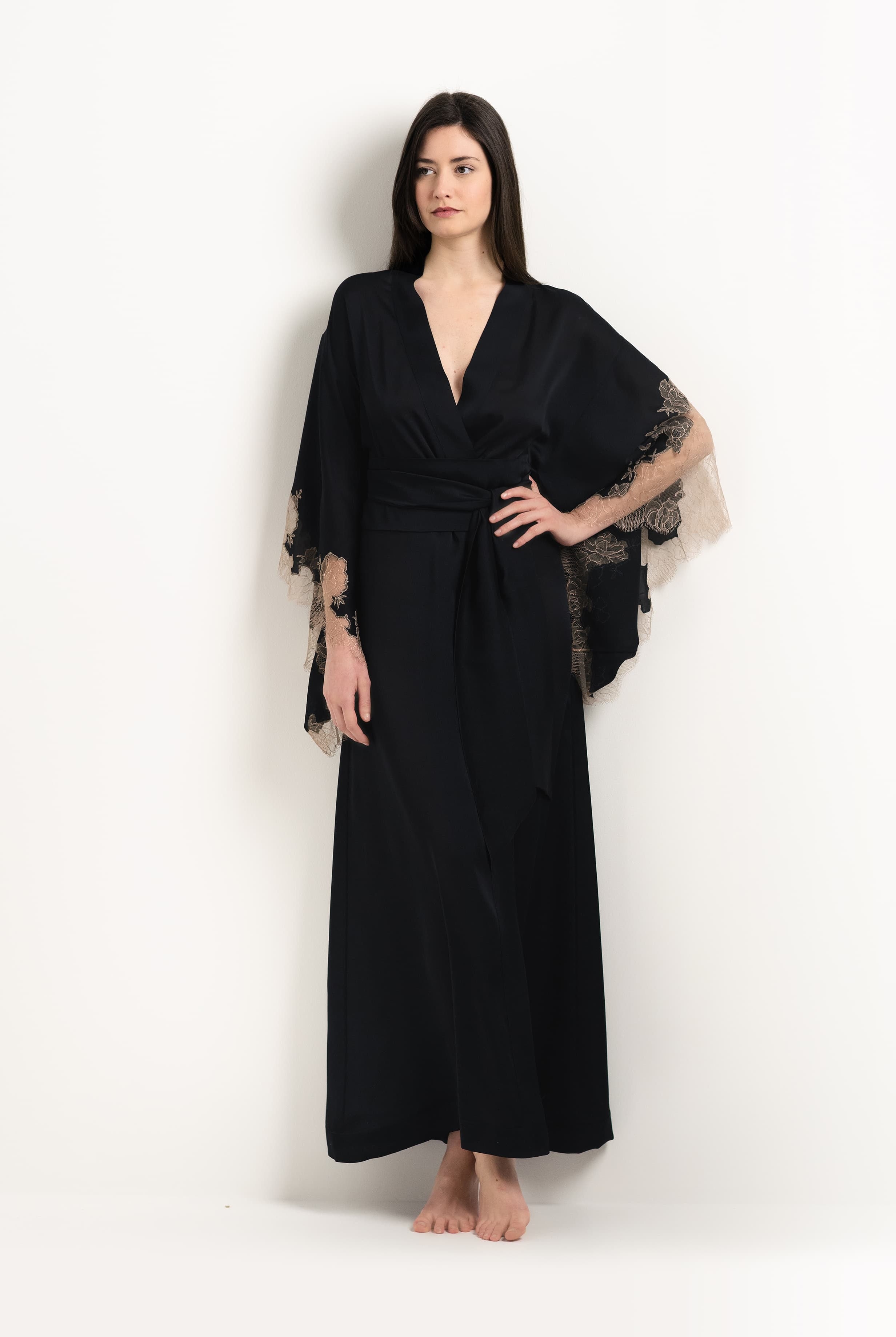 Be seduced by Carine Gilson most beautiful silk lingerie collection with this Long Kimono Butterfly Sleeves in Black Silk with Vison lace