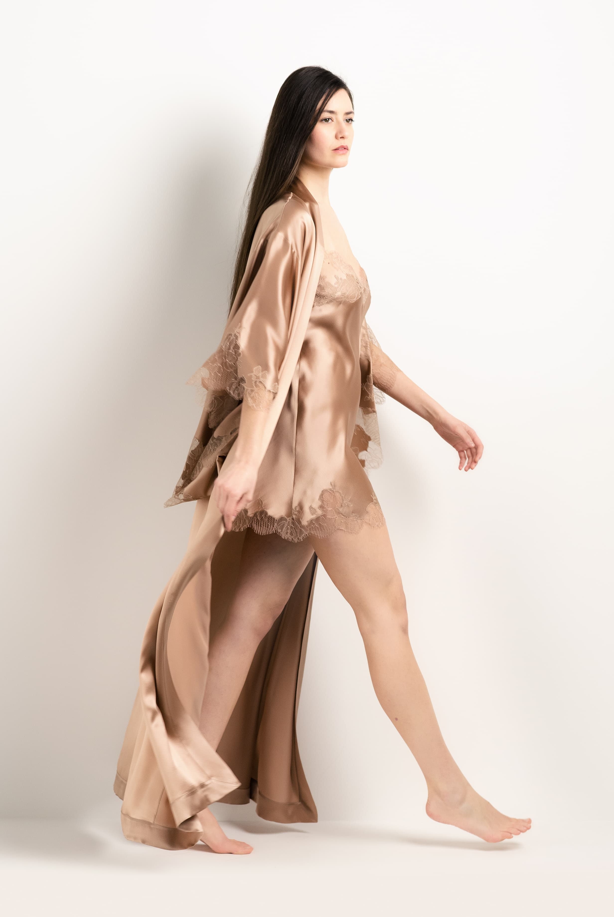 Discover the 2025 Winter collection of lingerie couture from the house Carine Gilson with this Slip Babydoll Style V Neckline in Vison Silk with Vison lace