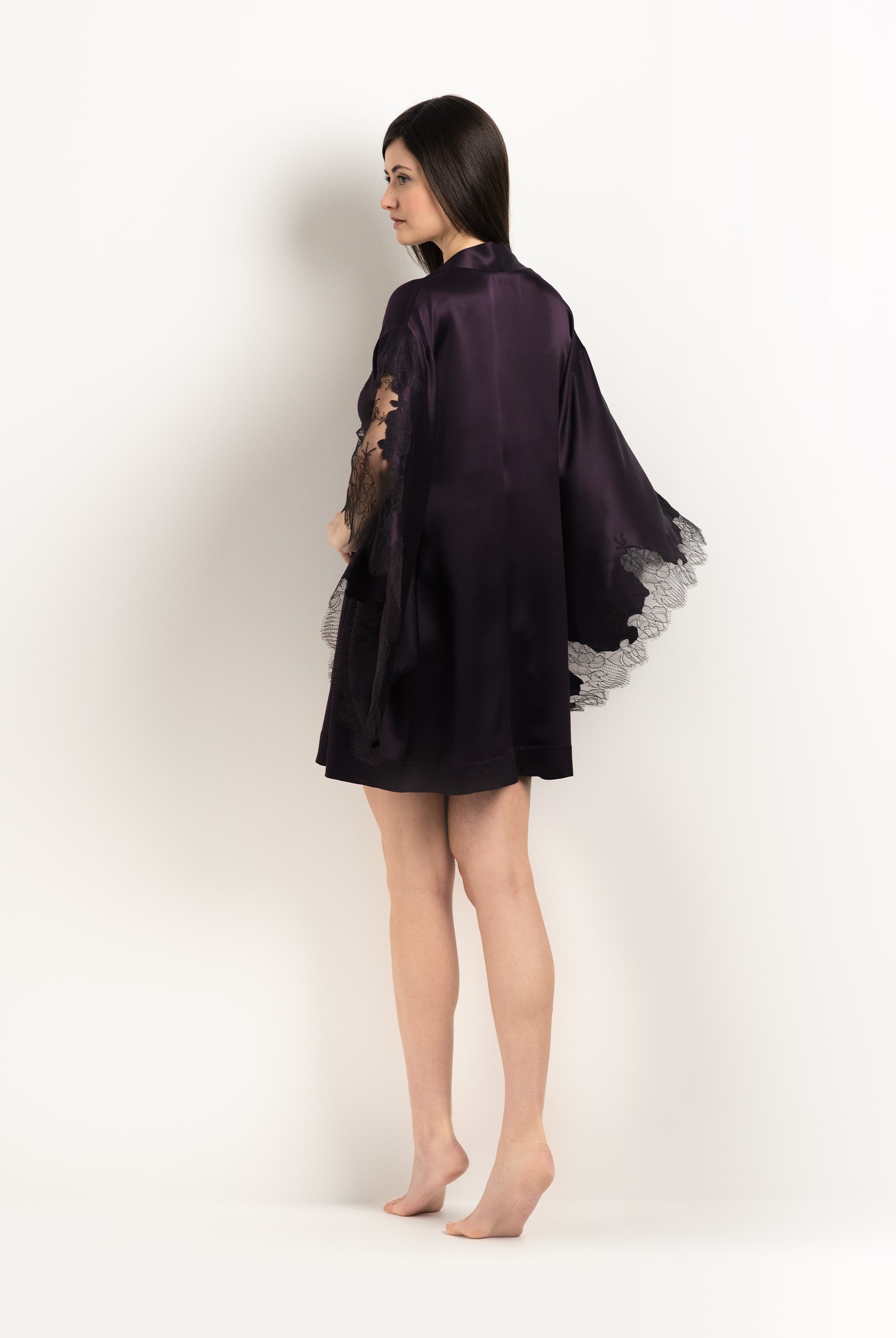 Be seduced by Carine Gilson most beautiful silk lingerie collection with this Short Kimono Butterfly Sleeves in Plum Silk with Ebony lace