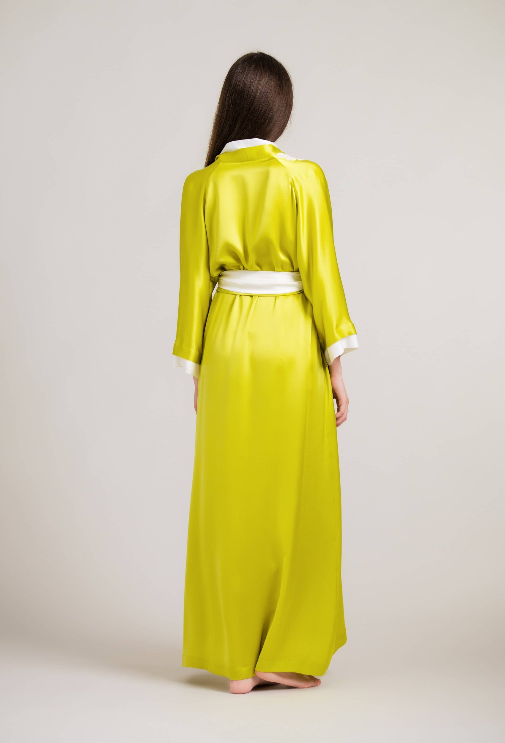 Be seduced by Carine Gilson most beautiful silk lingerie collection with this Long Kimono Raglan Style in Anise green Silk with natural lace