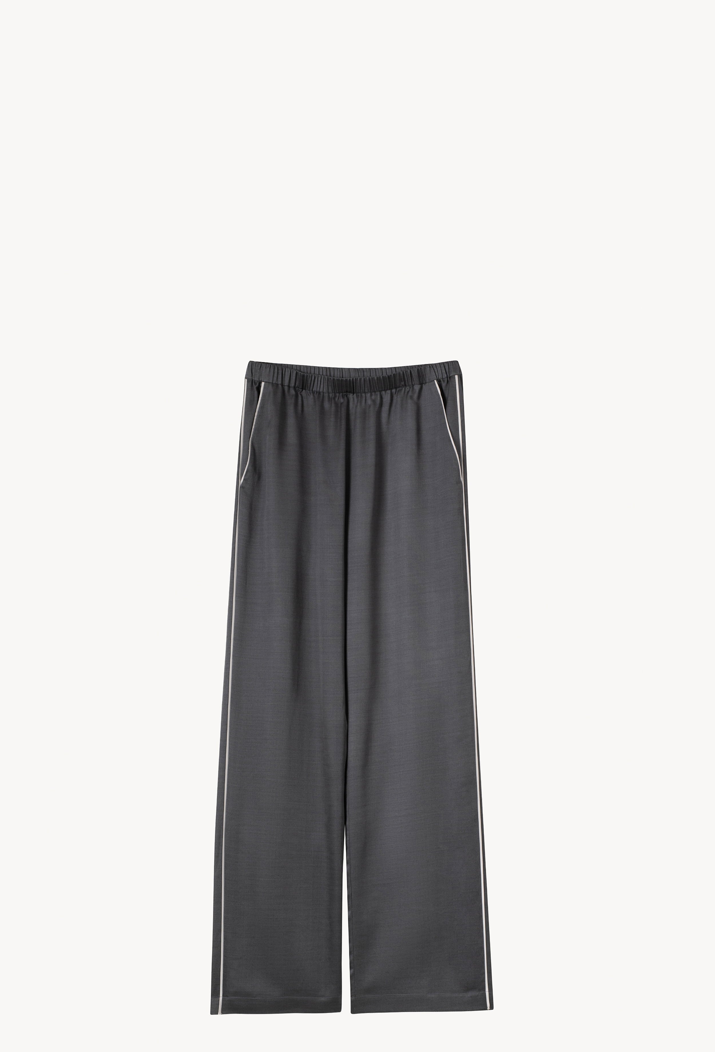 The Winter 2026-27 collection from the house Carine Gilson - The most beautiful couture lingerie to be discovered with this Classic Pants in DarkGrey with contrast Silk