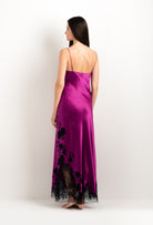 Enter Carine Gilson's world and the most beautiful silk lingerie with the 2025 cruise collection with this Long Gown Straight Neckline in violine Silk  with Black lace