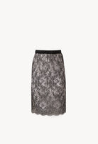 Enter Carine Gilson's world and the most beautiful silk lingerie with the Hiver 2026-27 collection with this Straight Skirt in Grey Silk with black lace