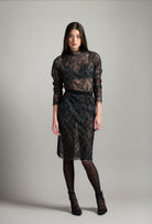 Enter Carine Gilson's world and the most beautiful silk lingerie with the Hiver 2026-27 collection with this Straight Skirt in Grey and black lace