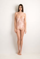 Explore the lingerie collection Summer 2022 from the house Carine Gilson with this Floaty Shorts in light rose Silk with nude lace