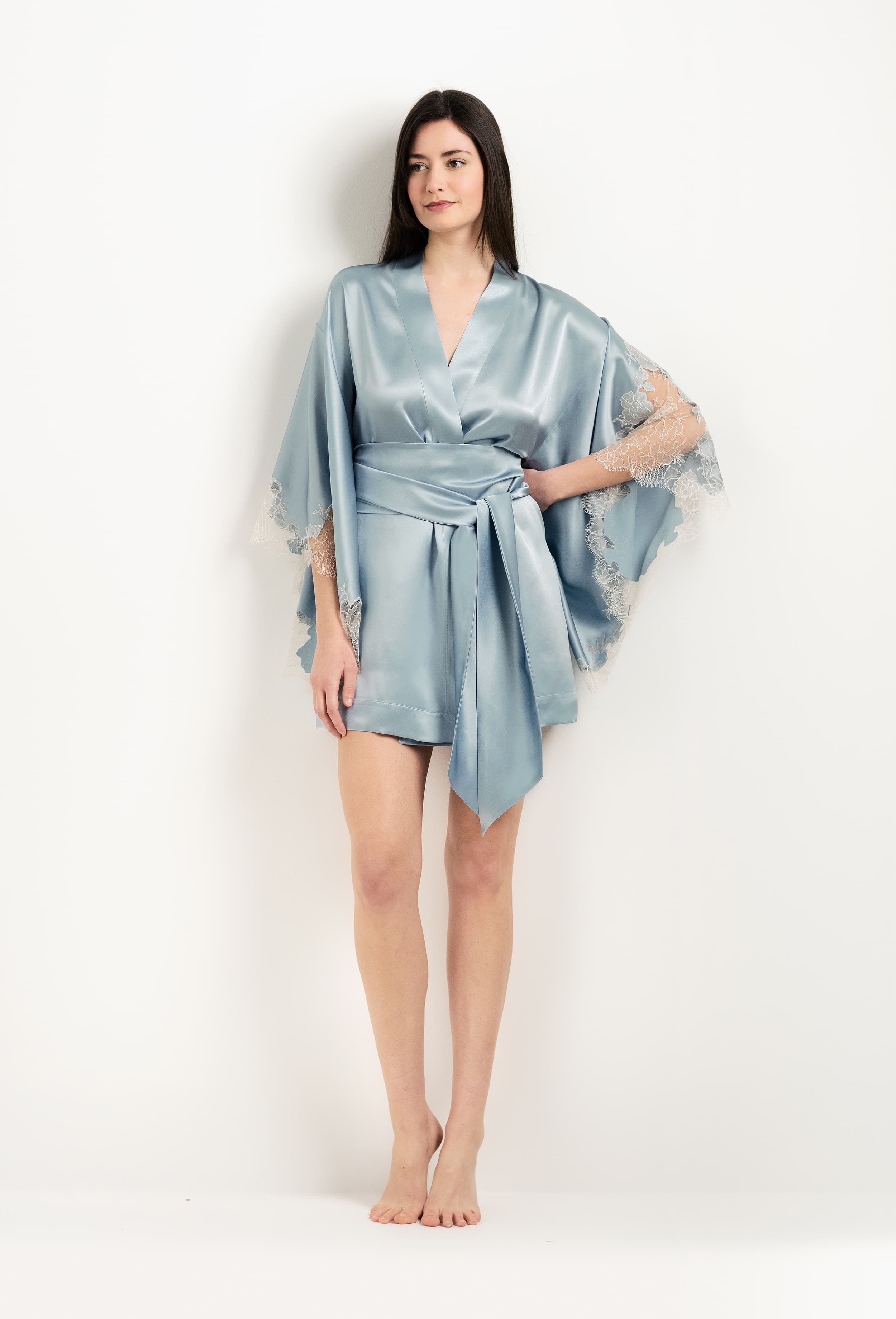 Be seduced by Carine Gilson most beautiful silk lingerie collection with this Short Kimono Butterfly Sleeves in Frozen blue Silk  with ivory lace