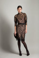 Enter Carine Gilson's world and the most beautiful silk lingerie with the Winter 2026-27 collection with this Long sleeves top in black lace