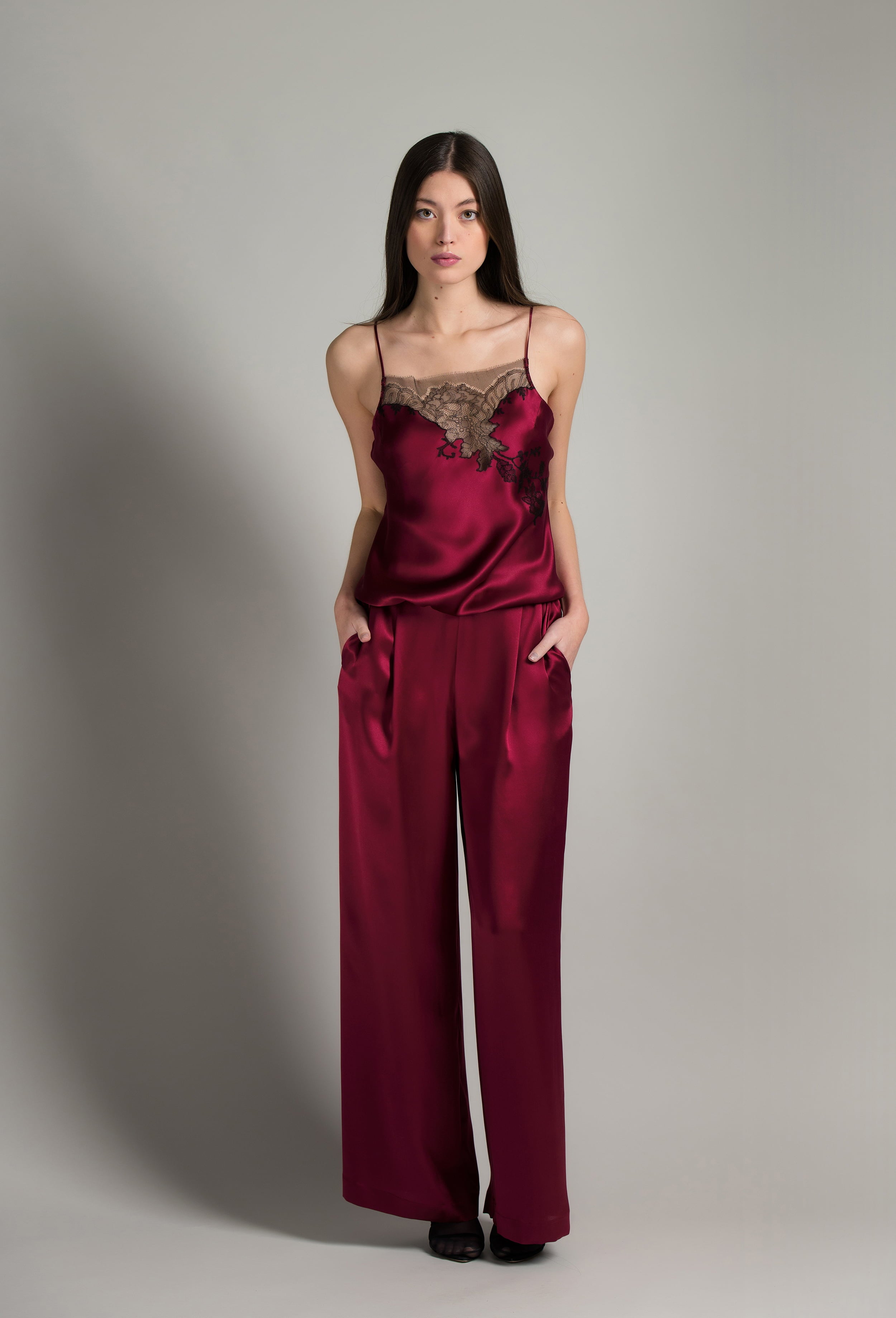 Made of silk and lace, explore the lingerie collection Winter 2026-27 from the house Carine Gilson with this Camisole Straight Neckline in Rubis red Silk  with Black lace