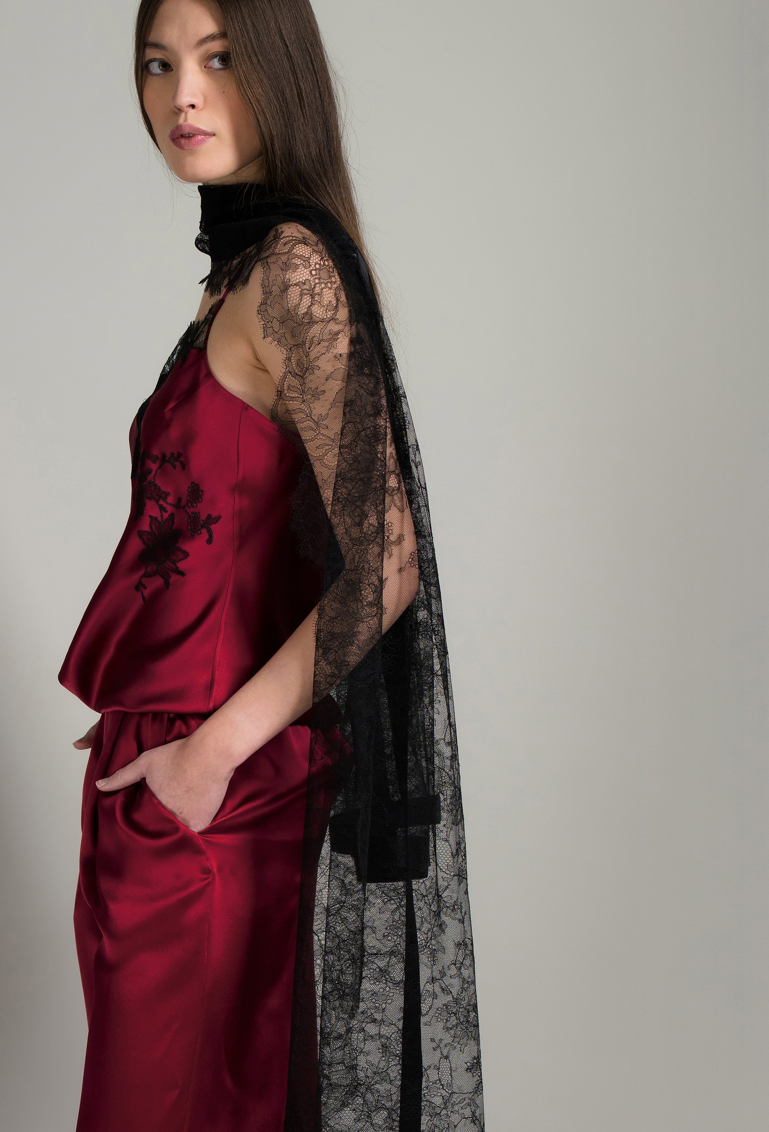 Made of silk and lace, explore the lingerie collection Winter 2026-27 from the house Carine Gilson with this Camisole Straight Neckline in Rubis red Silk  with Black lace