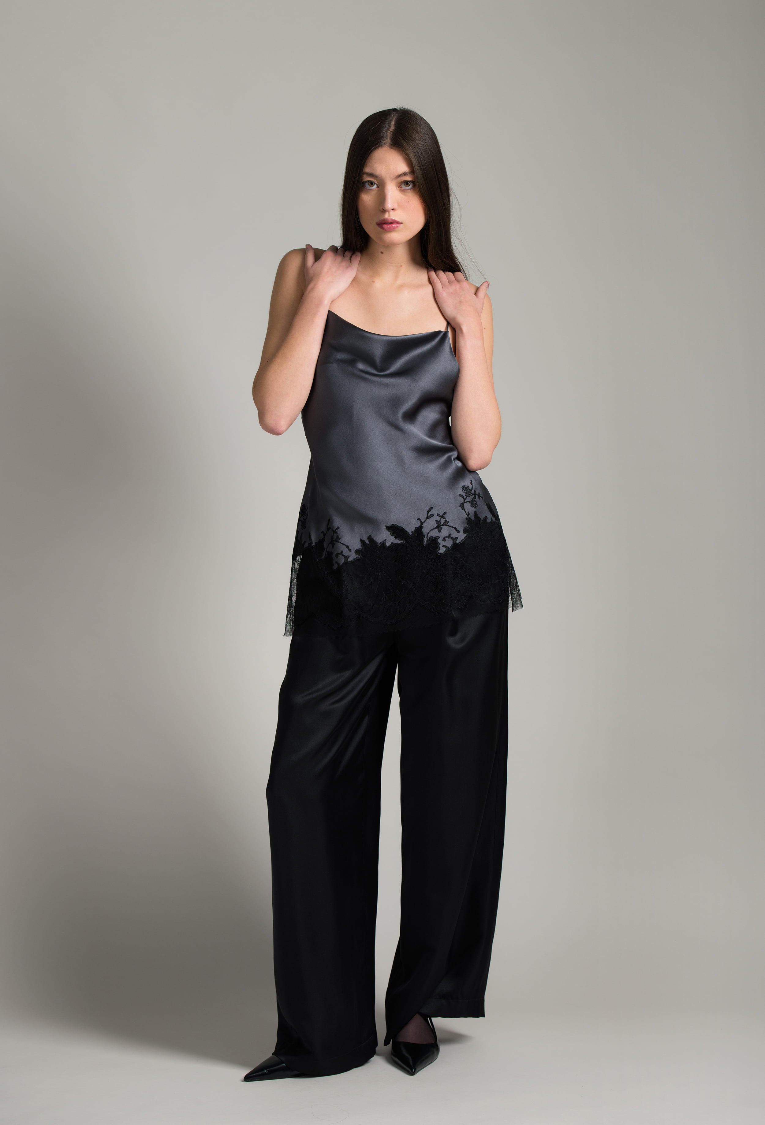 Enter Carine Gilson's world and the most beautiful silk lingerie with the Winter 2026-27 collection with this Long top with Scoop Neckline in StormGrey Silk  with Black lace
