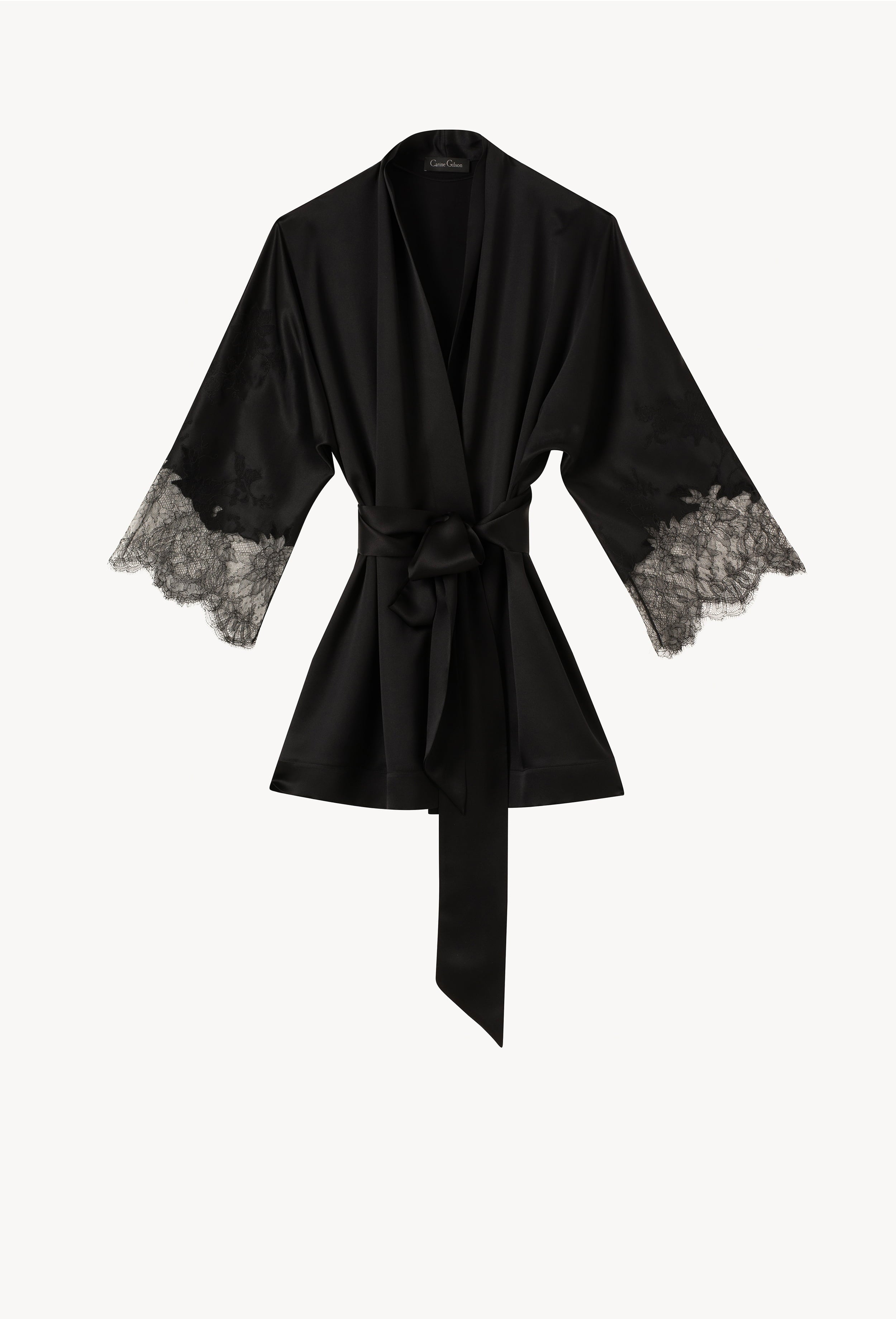 Enter Carine Gilson's world and the most beautiful silk lingerie with the Winter 2026-27 collection with this Short Kimono Raglan Style in Black Silk  with Black lace