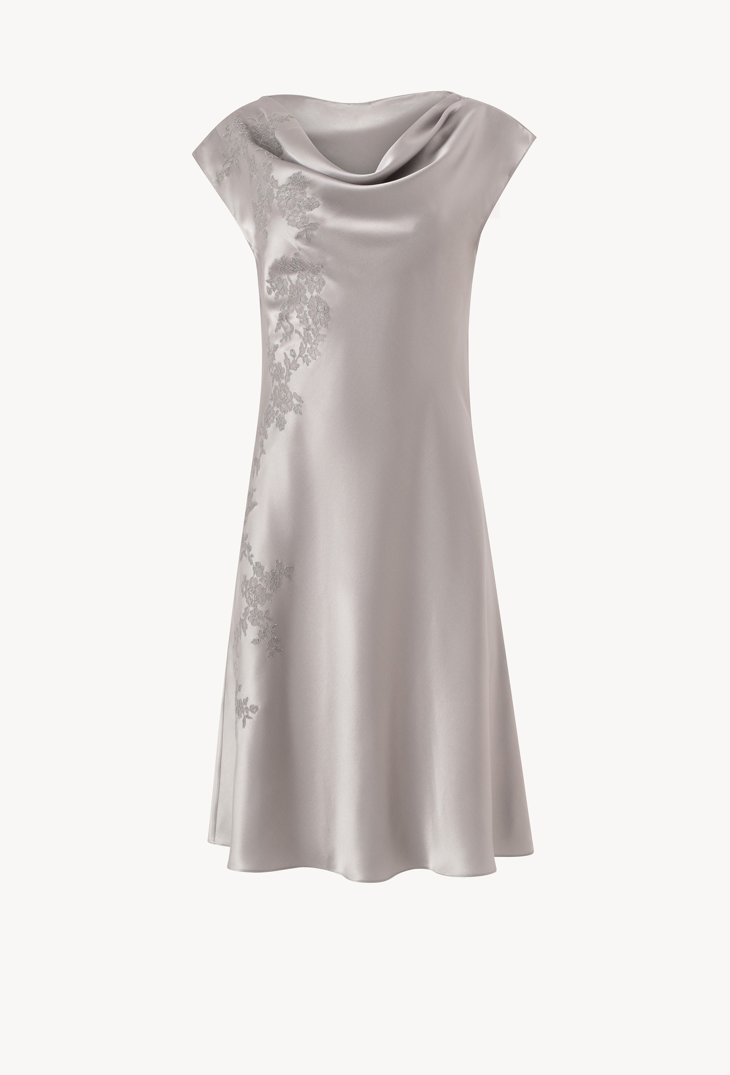 Enjoy the Hiver 2026-27 collection of couture from the house Carine Gilson with this Midi Dress boat neck in LeadGrey Silk with Grey lace