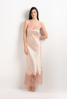 Enter Carine Gilson's world and the most beautiful silk lingerie with the 2025 Summer collection with this Long Gown Straight Neckline in powder pink Silk  with light pink lace