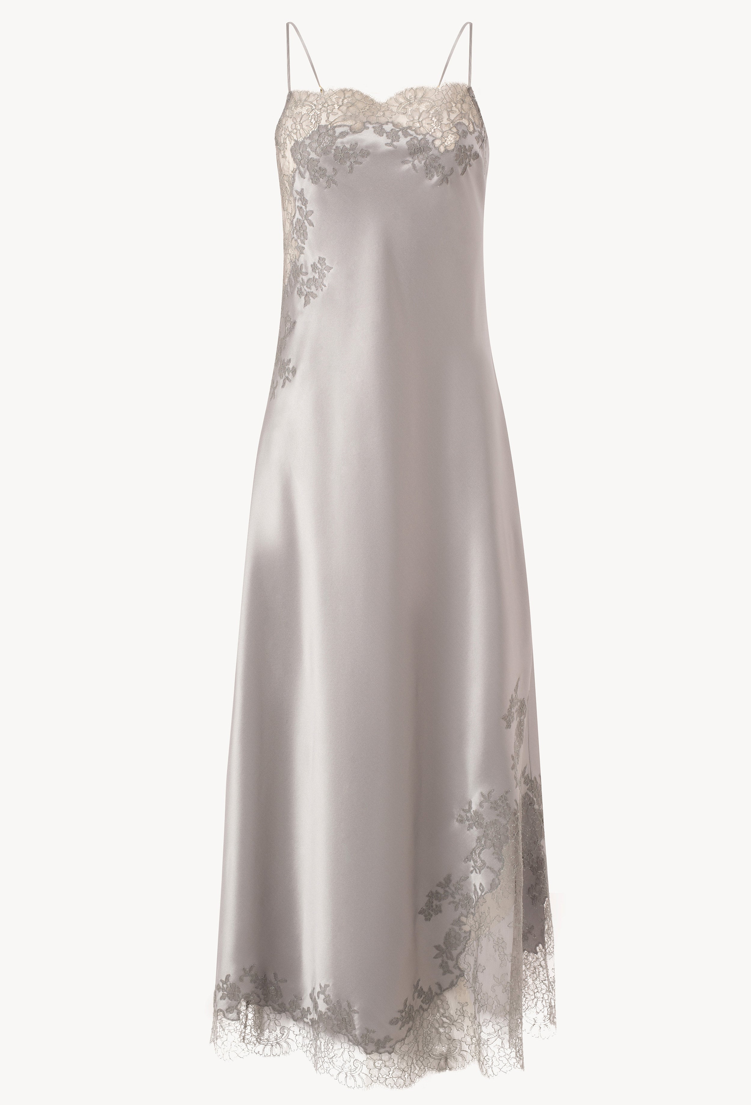 Discover the Hiver 2026-27 collection of lingerie couture from the house Carine Gilson with this Long Dress Straight Neckline in LeadGrey Silk with Grey lace