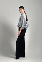 Made of silk and lace, explore the lingerie collection Hiver 2026-27 from the house Carine Gilson with this Short Kimono Classic Sleeves in LeadGrey Silk  with Grey lace