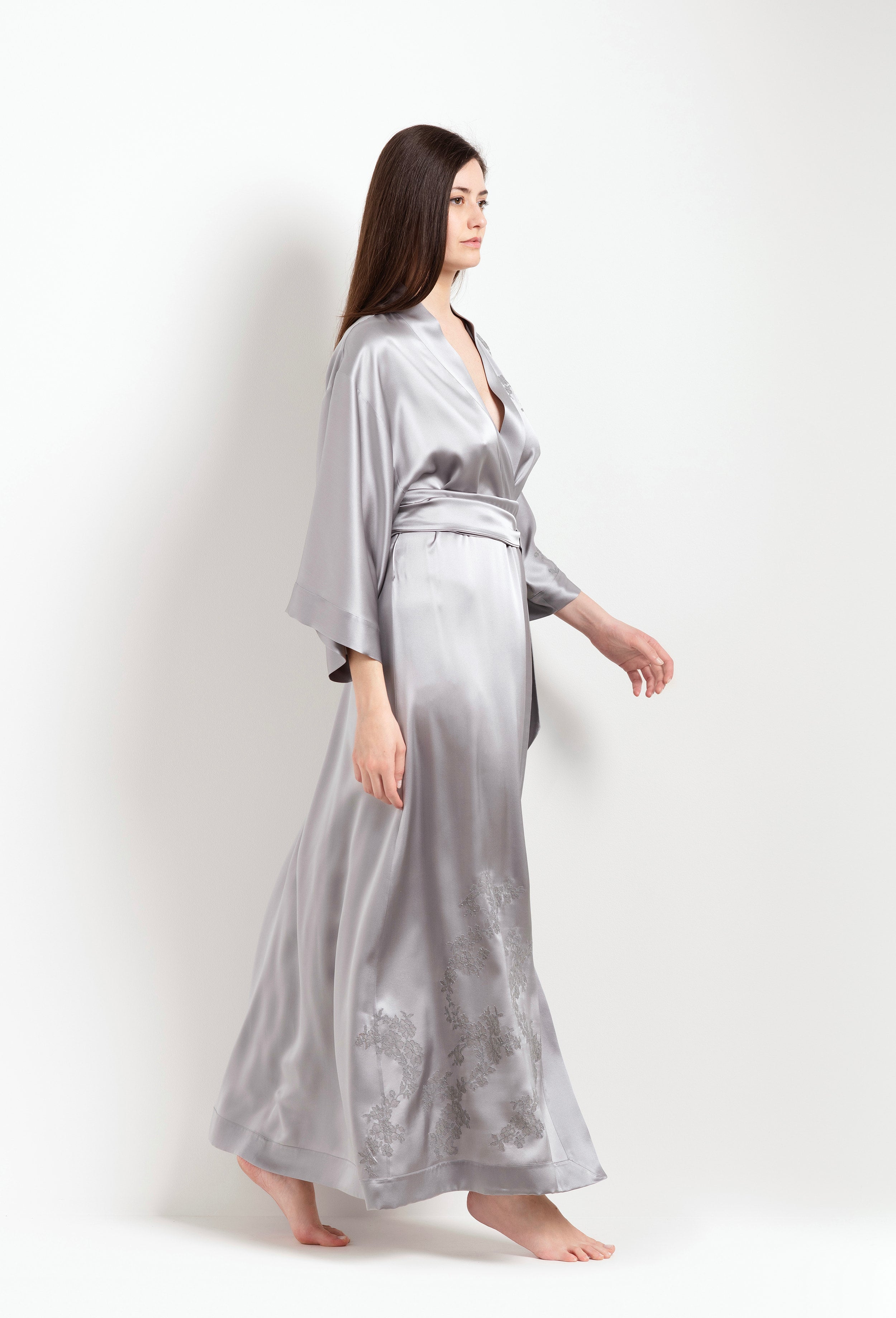 Be seduced by Carine Gilson most beautiful silk lingerie collection with this Long Kimono Classic Sleeves in LeadGrey Silk with Grey lace