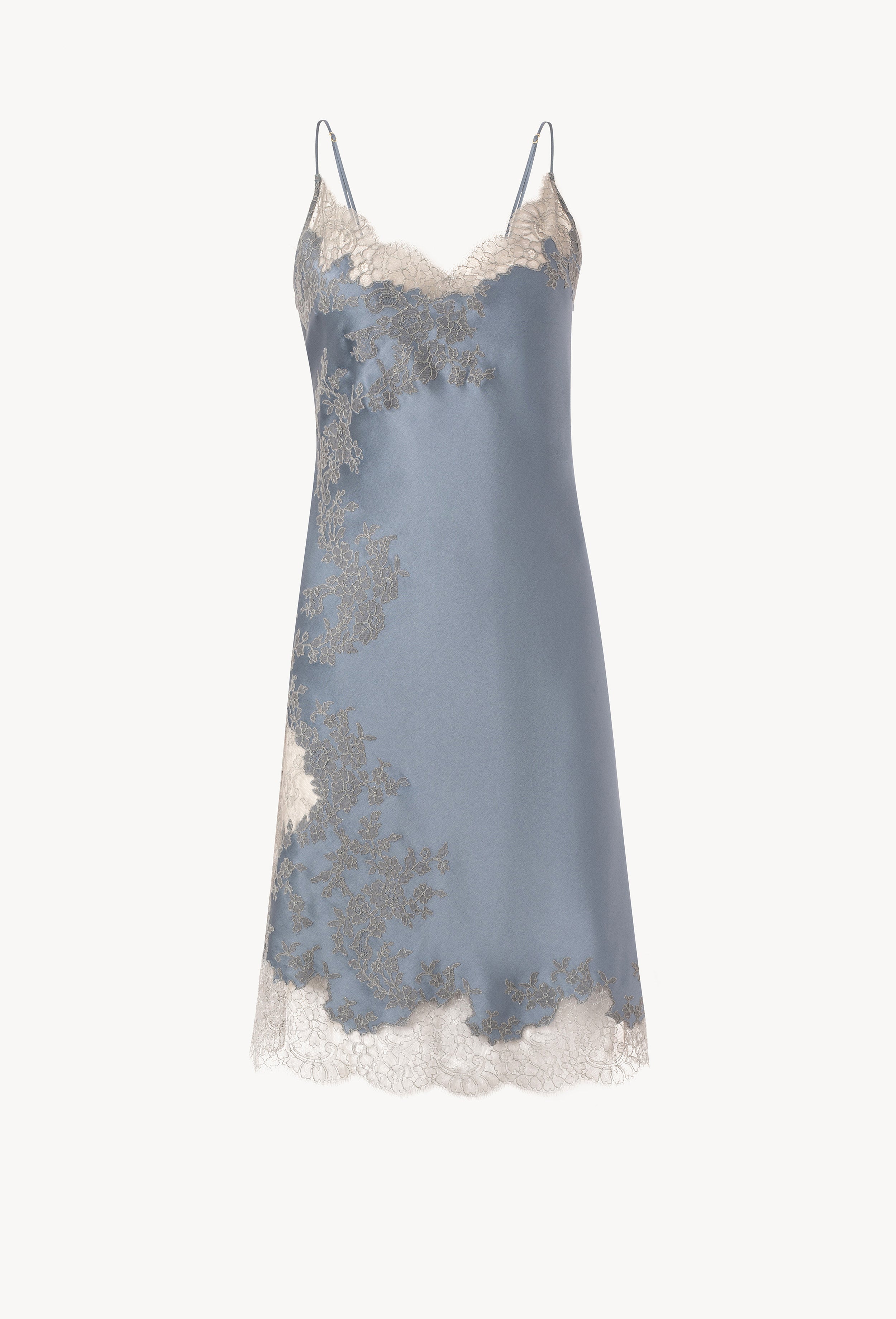 Enter Carine Gilson's world and the most beautiful silk lingerie with the Hiver 2026-27 collection with this Midi dress Classic Neckline in Blue stone Silk  with Grey lace