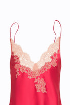 Discover the 2023 summer collection from the house Carine Gilson with this Camisole V Neckline in bright red Silk with dusty pink lace