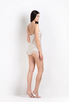 Enter Carine Gilson's world and the most beautiful silk lingerie with the 2026 Summer collection with this camisole straight neckline in ivory silk  with ivory lace