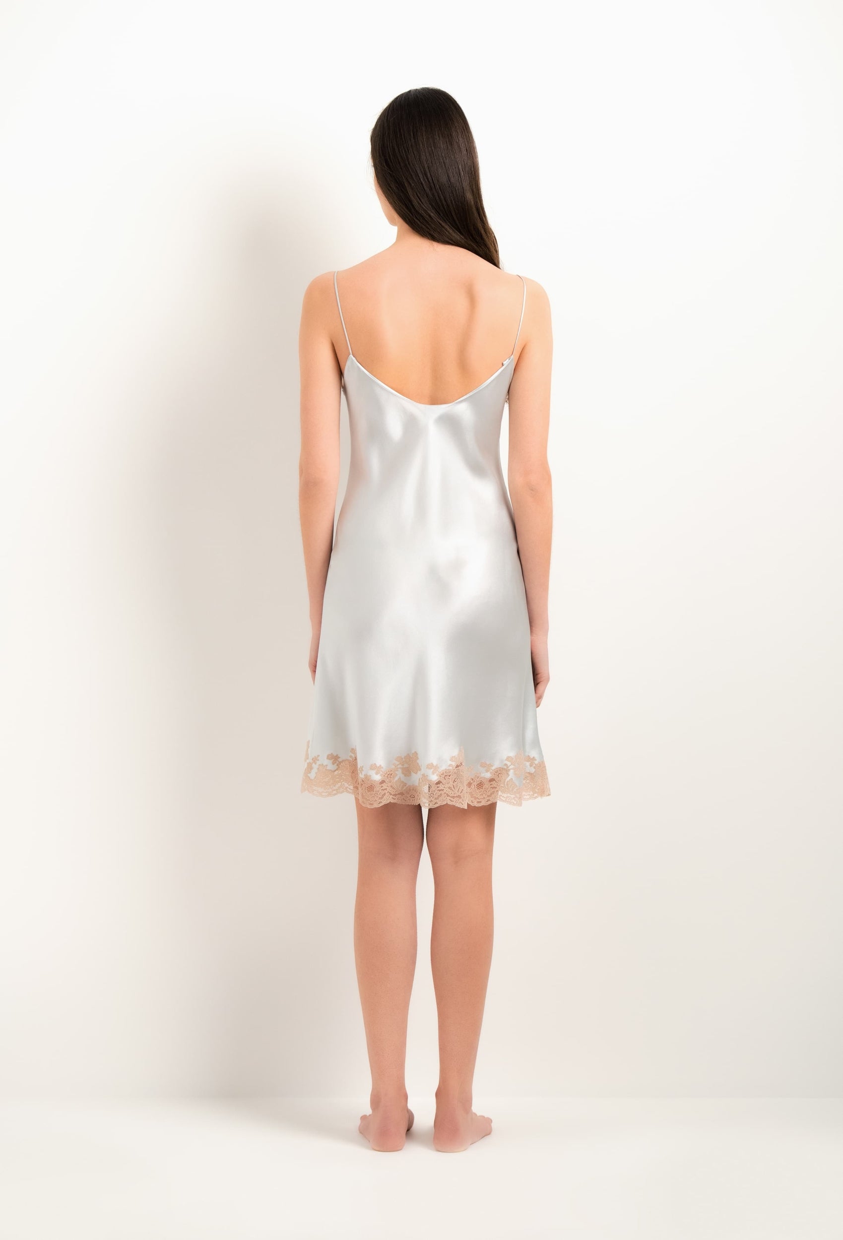 Discover the 2023-24 winter collection from the house Carine Gilson with this Slip V Neckline in Blue Silk with praline beige lace