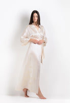 Be seduced by Carine Gilson most beautiful silk and lace collection with this long kimono classic sleeves in ivory silk  with ivory lace