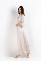 Be seduced by Carine Gilson most beautiful silk and lace collection with this long kimono classic sleeves in ivory silk  with ivory lace