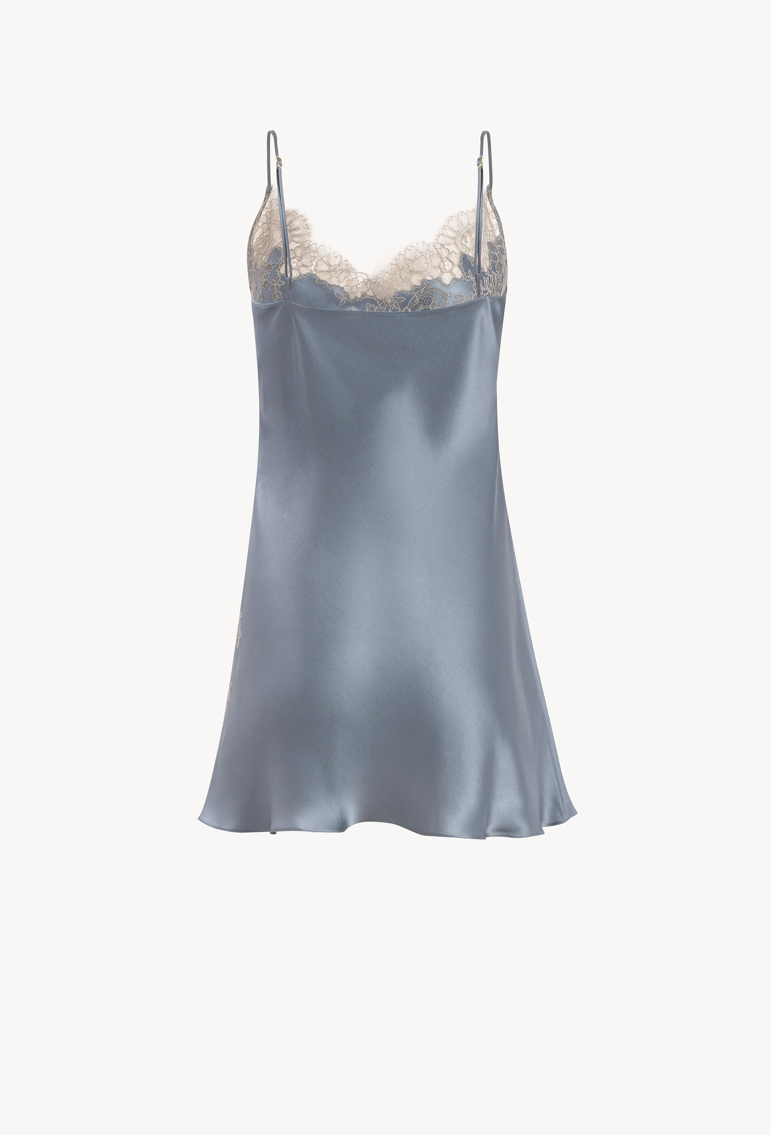 Enjoy the Hiver 2026-27 collection of lingerie couture from the house Carine Gilson with this Babydoll Style Classic Neckline in Blue stone Silk  with Grey lace