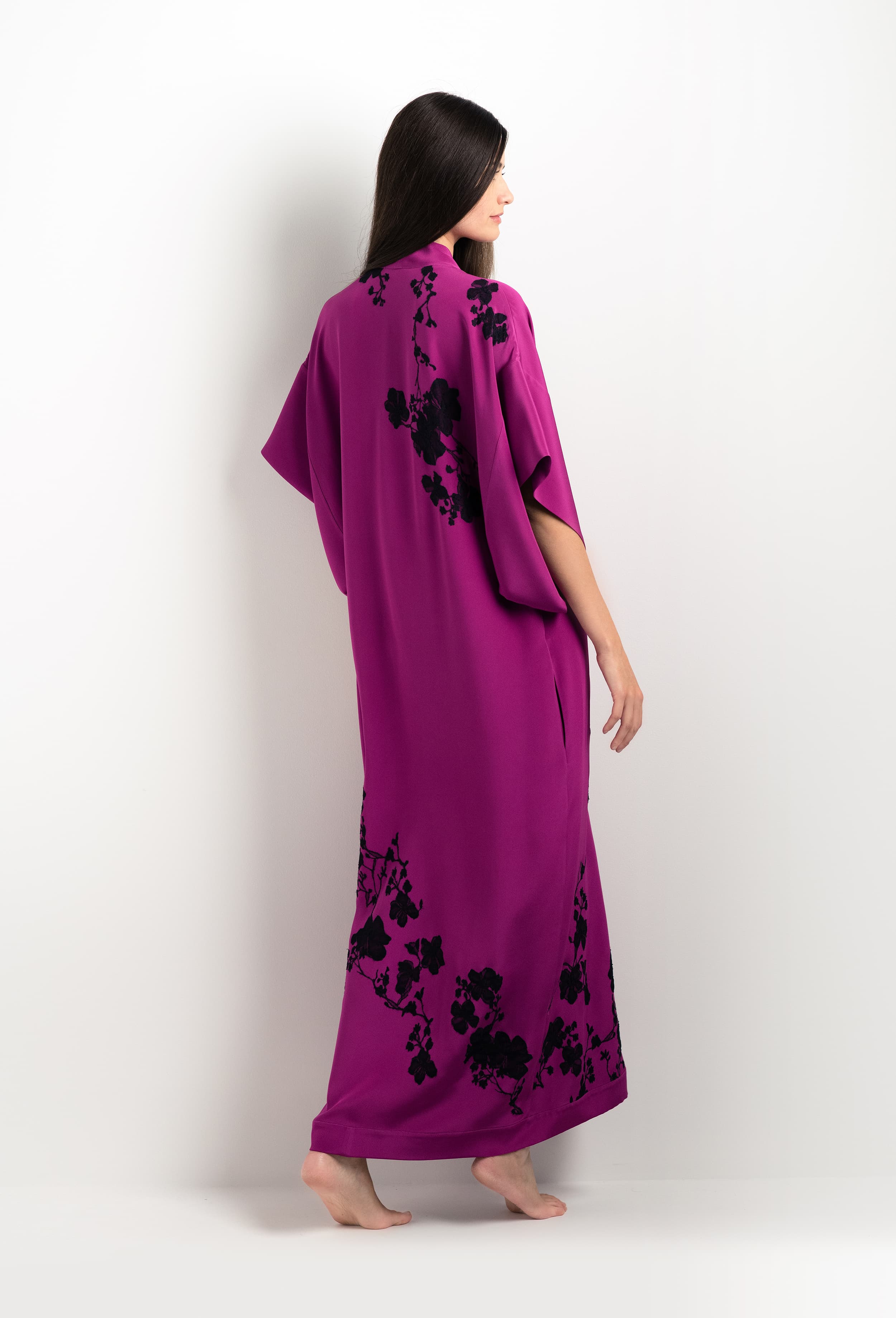 Enter Carine Gilson's world and the most beautiful silk lingerie with the 2025 cruise collection with this Long V Neck Kaftan in Violine Silk  with Black lace