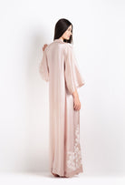 Be seduced by Carine Gilson most beautiful silk collection with this long kimono classic sleeves in silverpink silk  with natural lace