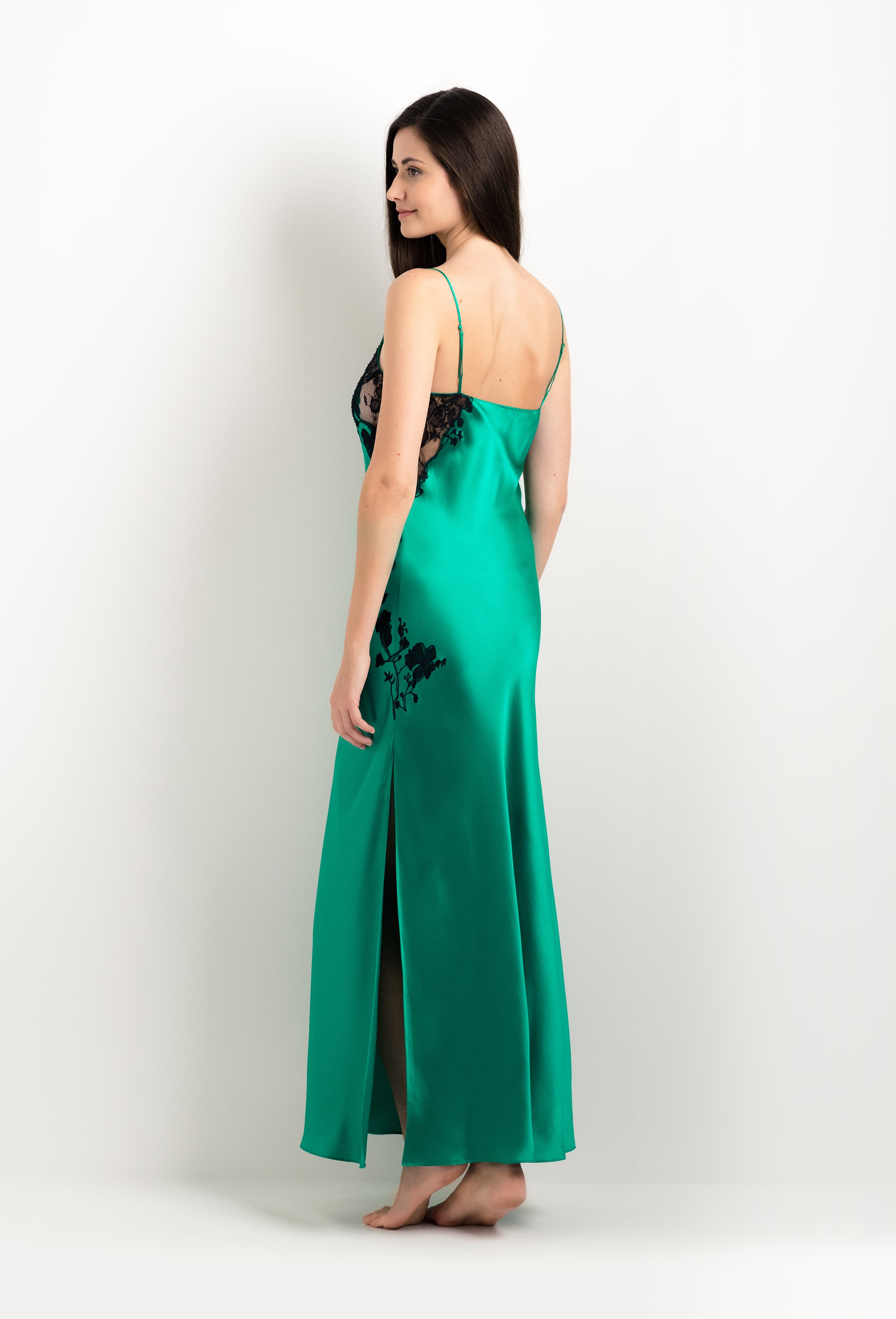 Enter Carine Gilson's world and the most beautiful silk lingerie with the 2025 cruise collection with this Long Gown Straight Neckline in Jade Green Silk  with Black lace