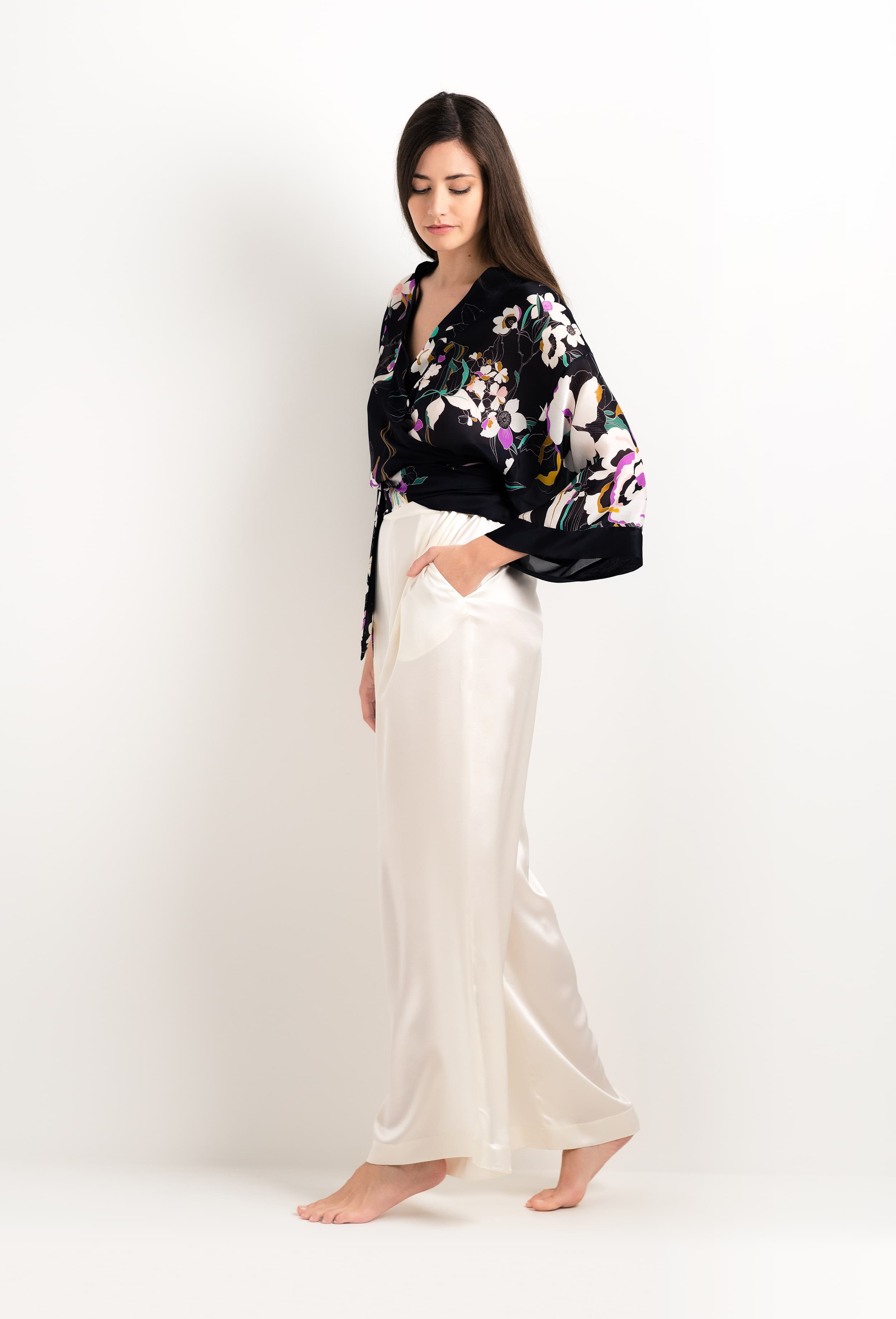 The 2025 cruise collection from the house Carine Gilson - The most beautiful couture lingerie to be discovered with this Kimono Style Cachecoeur Shirt in Shadow of paradise Black Silk 