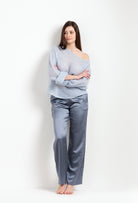 Discover the unique craftmanship of the belgian designer Carine Gilson in her atelier for the Hiver 2026-27 collection with this Oversize jumper in Blue tweed mohair