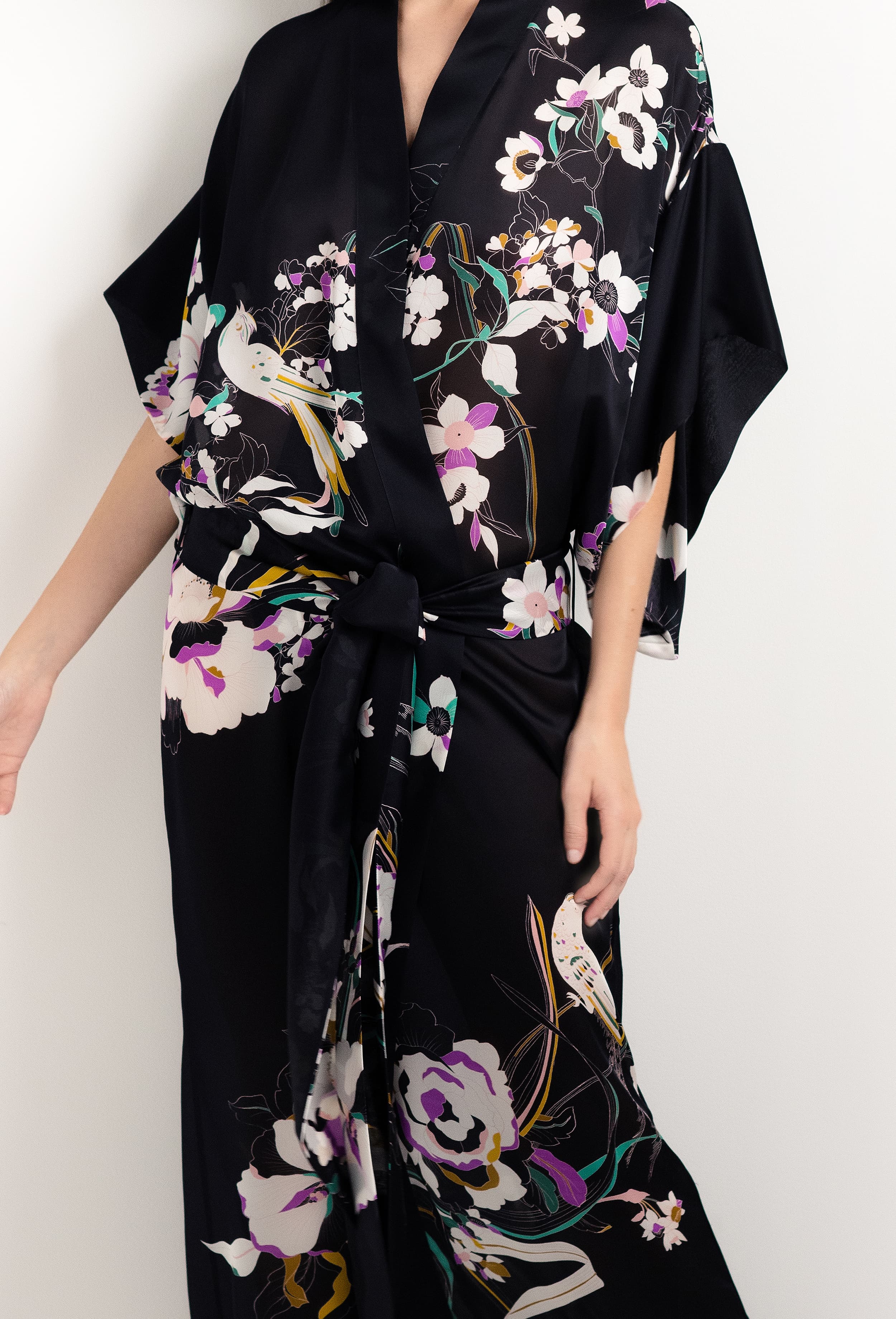 Made of silk and lace, explore the lingerie collection 2025 cruise from the house Carine Gilson with this Long Kimono Short Sleeves in Shadow of paradise Black Silk 