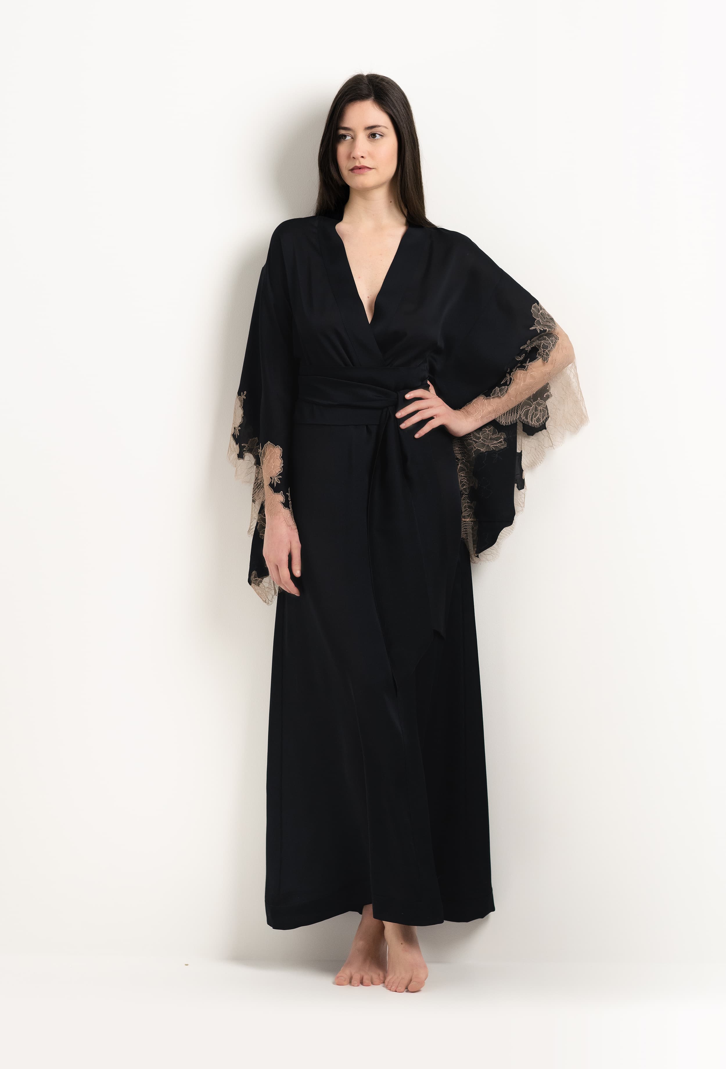 Be seduced by Carine Gilson most beautiful silk lingerie collection with this Long Kimono Butterfly Sleeves in Black Silk  with Vison lace