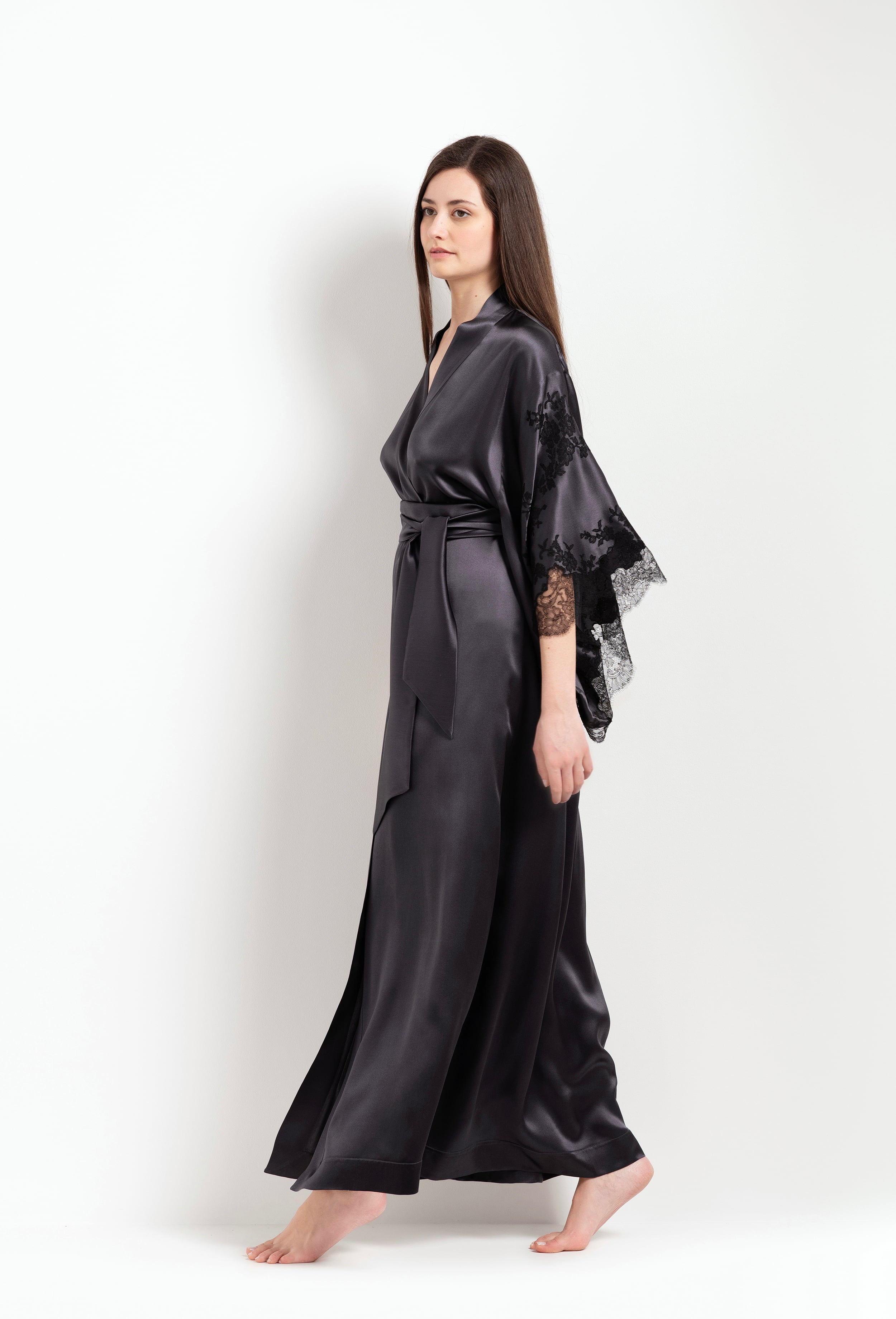 Be seduced by Carine Gilson most beautiful silk lingerie collection with this Long Kimono Butterfly Sleeves in DarkGrey Silk  with black lace