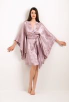 Enter Carine Gilson's world with the Winter 2022-23 collection and this 3/4 Length Kimono Butterfly Sleeves in lilac Silk