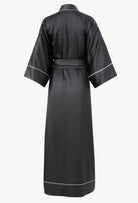Enter Carine Gilson's world and the most beautiful silk lingerie with the Winter 2026-27 collection with this Long Kimono Classic Sleeves Large Collar in DarkGrey with contrast Silk 