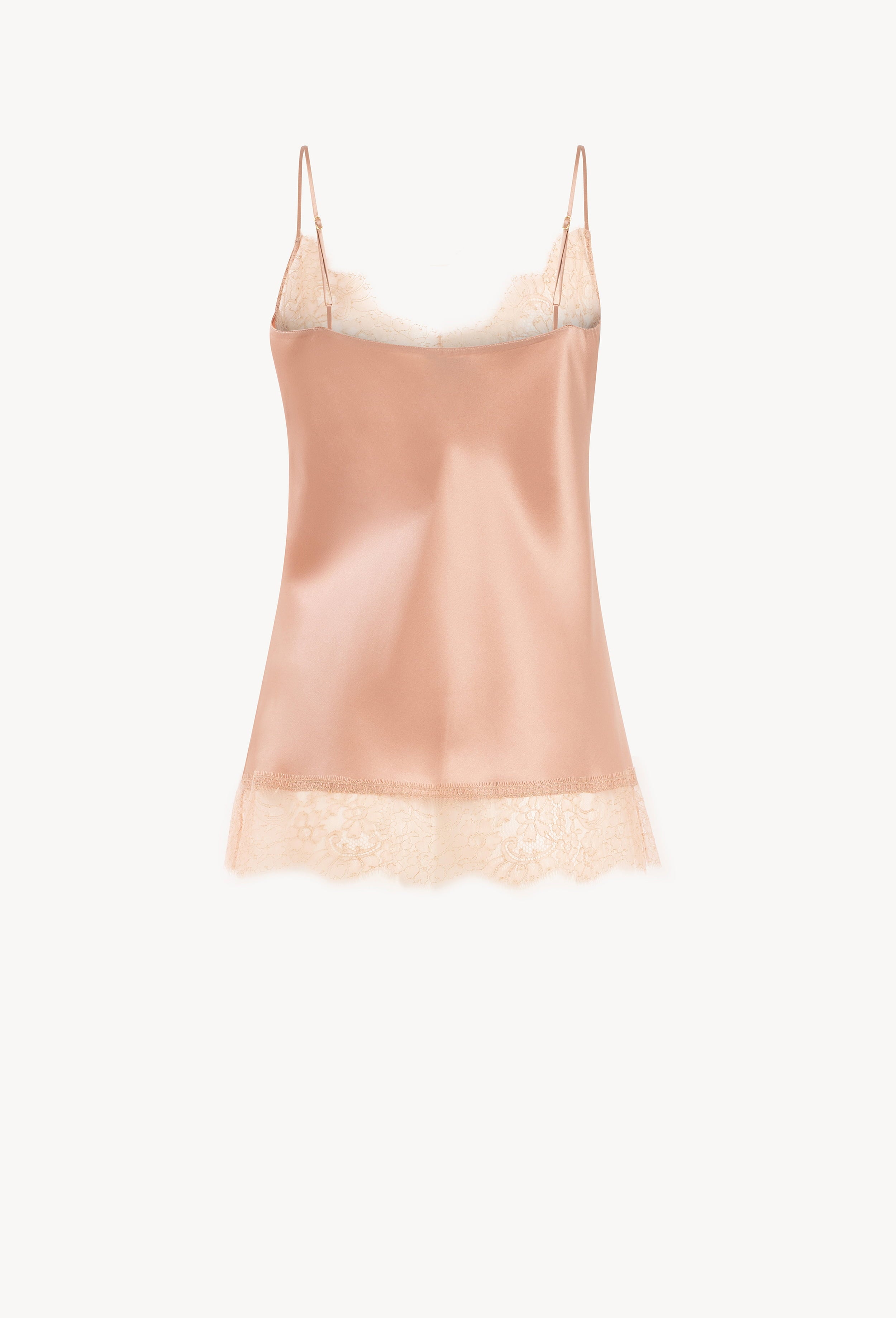 Discover the unique craftmanship of the belgian designer Carine Gilson in her atelier for the Winter 2026-27 collection with this Long Top with Classic Neckline in Beige vison Silk  with Beige vison lace
