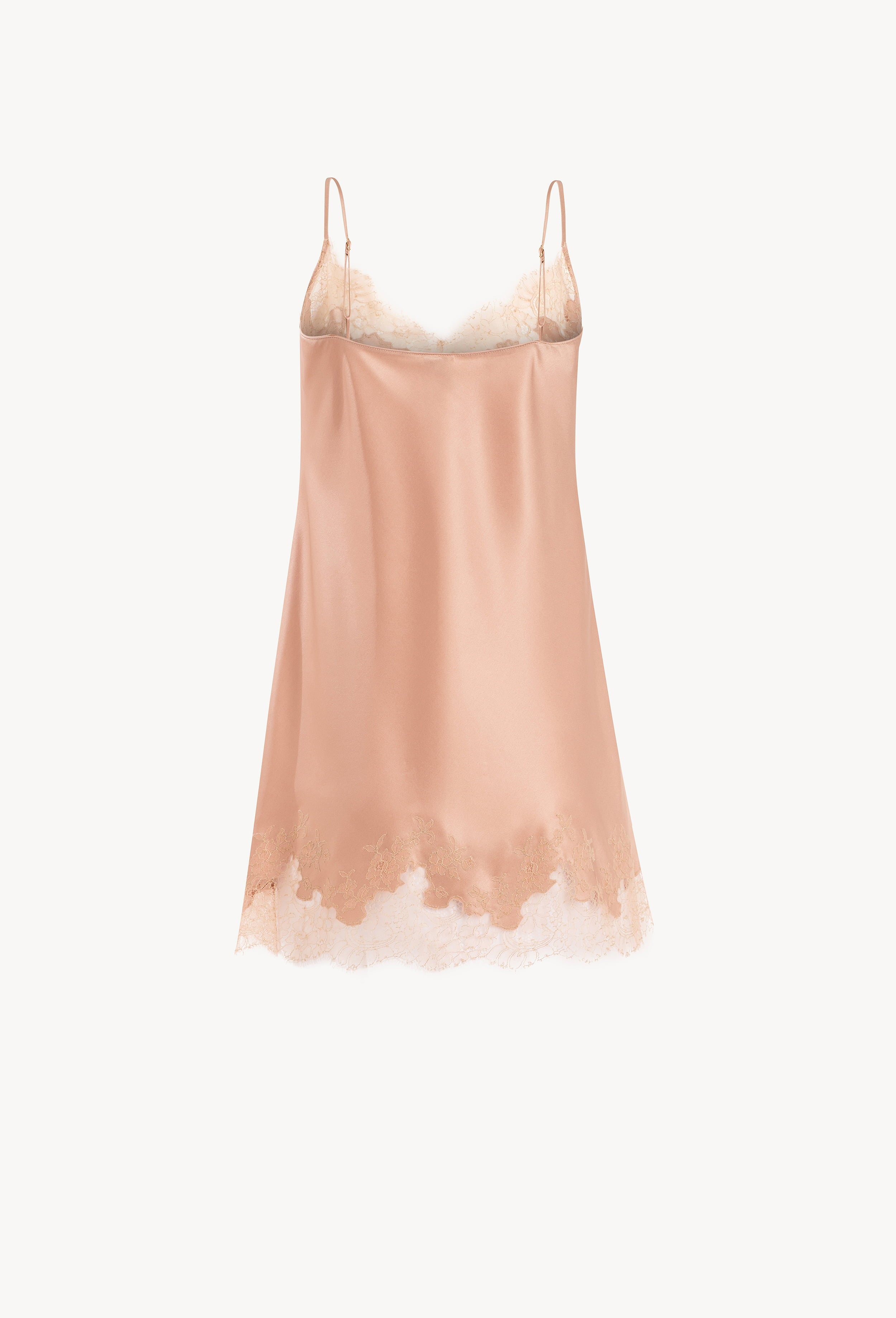 Enjoy the Winter 2026-27 collection of lingerie couture from the house Carine Gilson with this Babydoll Style Classic Neckline in Beige vison Silk  with Beige vison lace