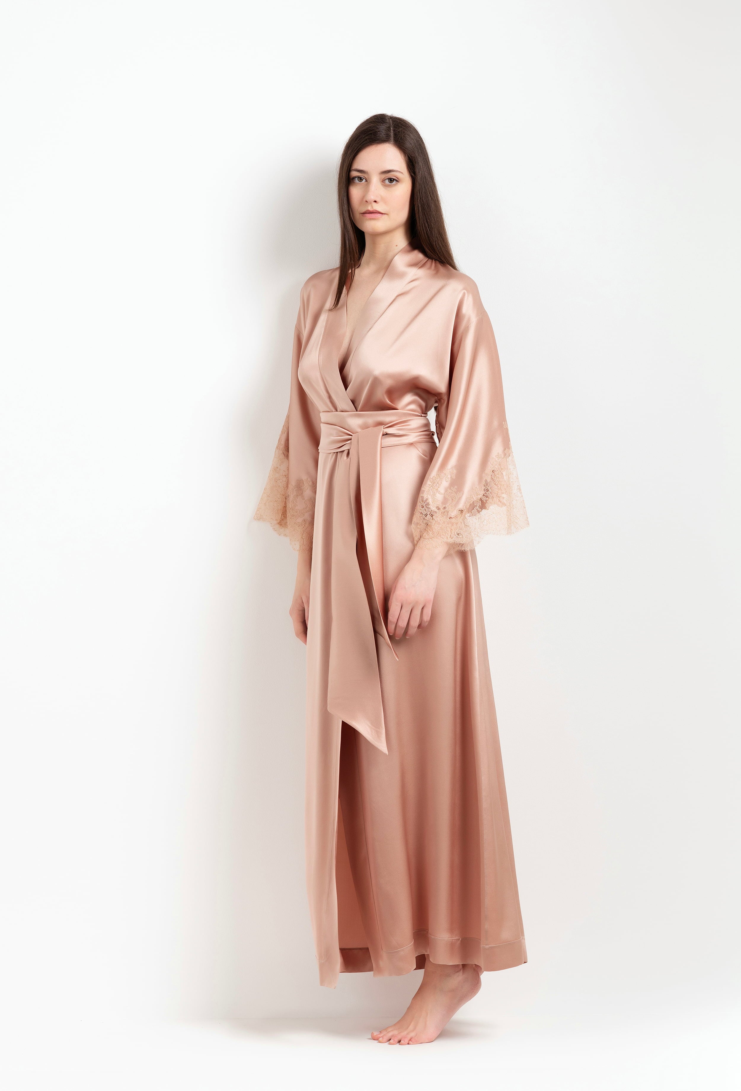 The Winter 2026-27 collection from the house Carine Gilson - The most beautiful couture lingerie to be discovered with this Long Kimono Classic Sleeves in Beige vison Silk  with Beige vison lace